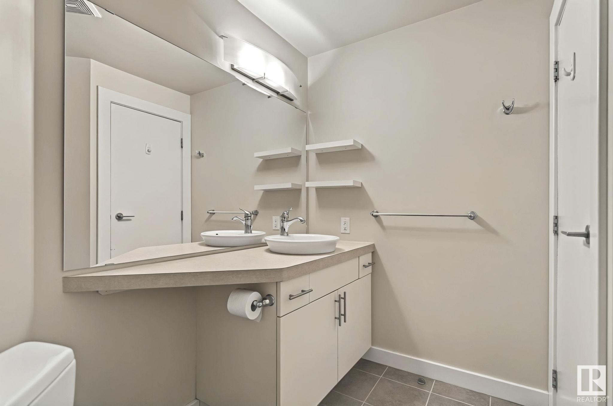      #706 10152 104 ST NW , Edmonton,  ,T5J 0B5 ;  Listing Number: MLS E4420263