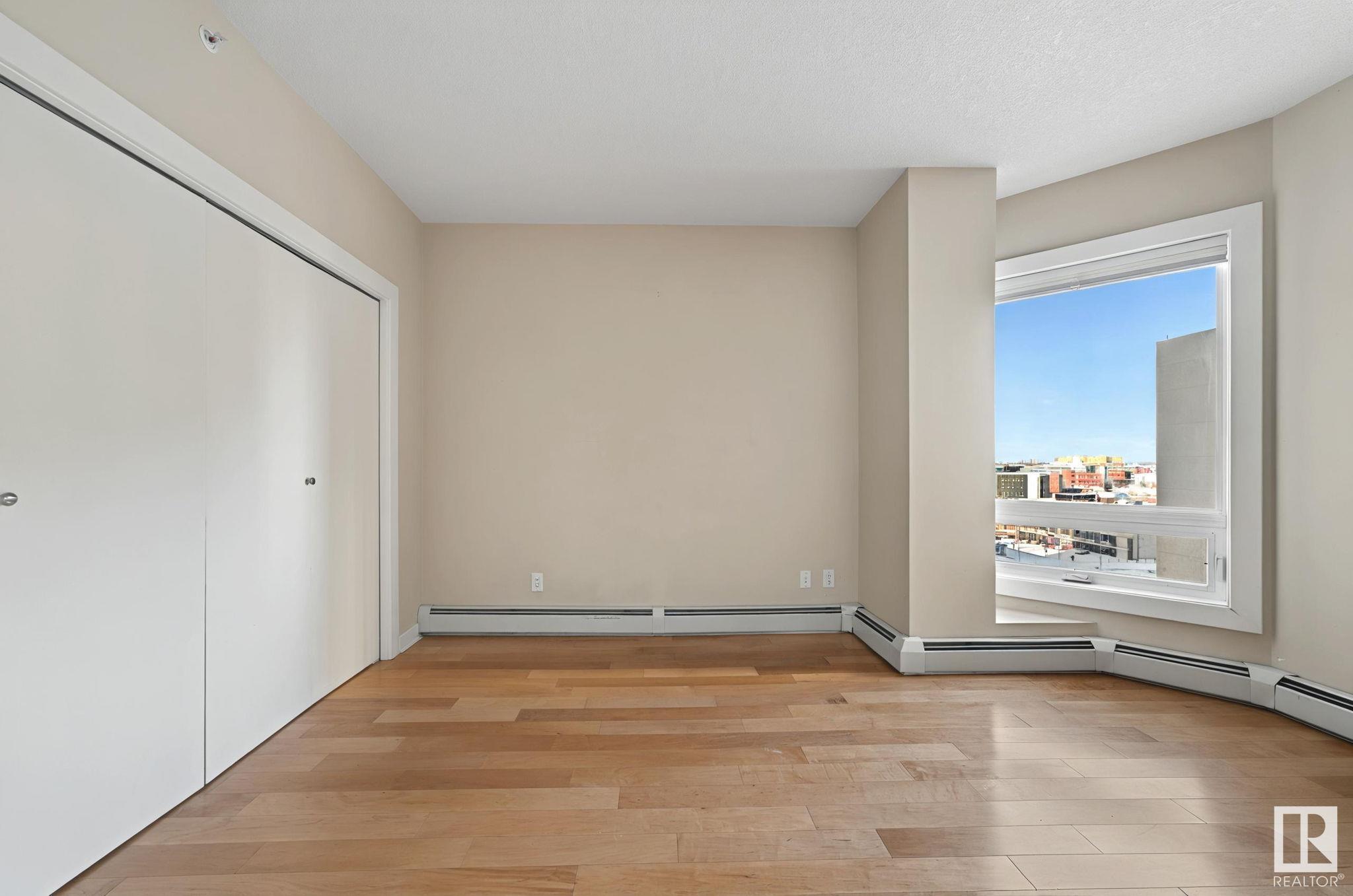      #706 10152 104 ST NW , Edmonton,  ,T5J 0B5 ;  Listing Number: MLS E4420263