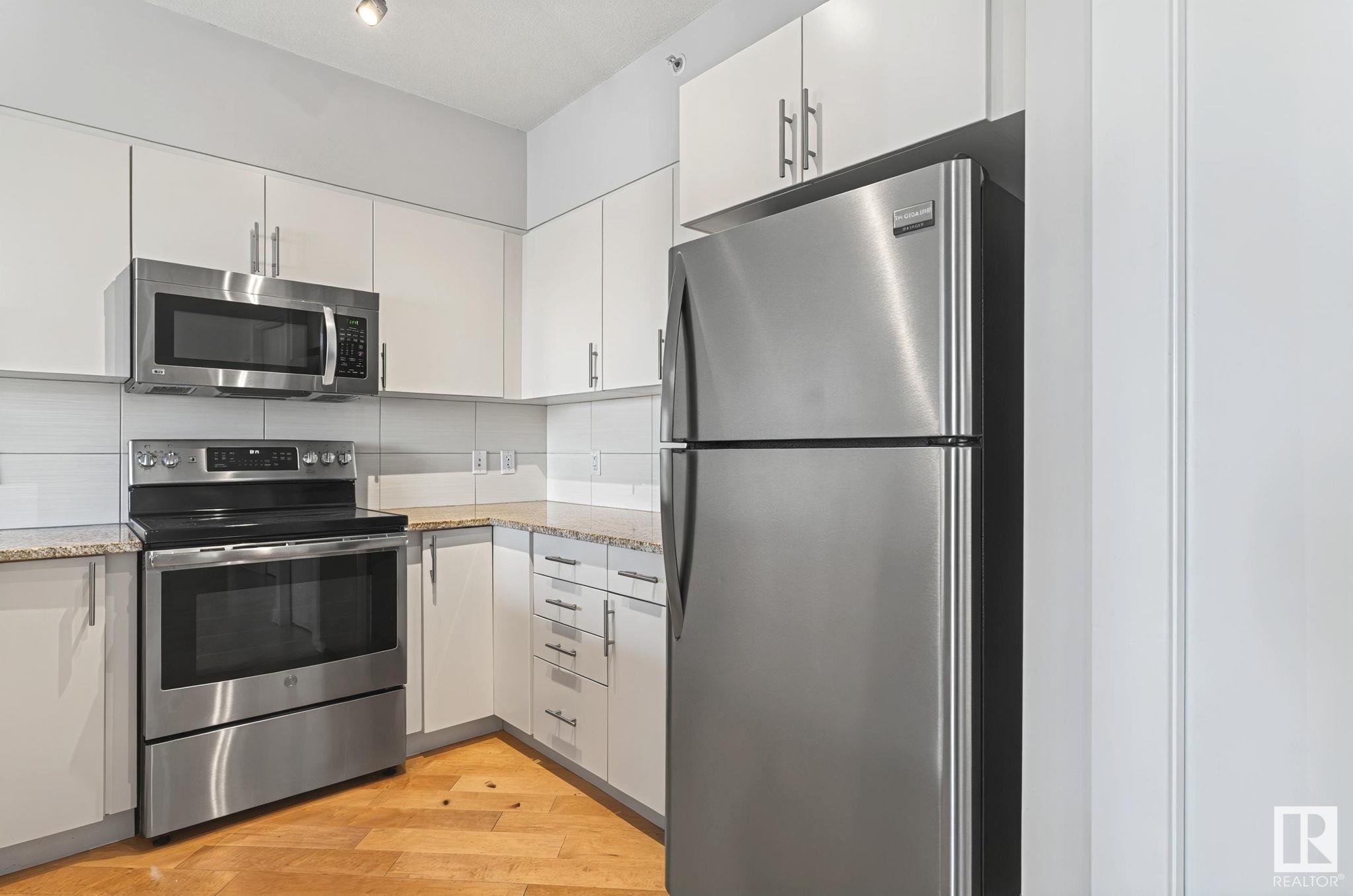      #706 10152 104 ST NW , Edmonton,  ,T5J 0B5 ;  Listing Number: MLS E4420263