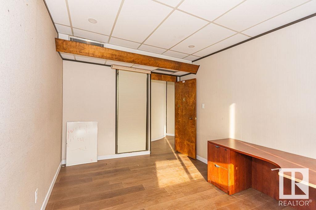      #2nd floor 10508 107 AV NW , Edmonton,  ,T5H 0W2 ;  Listing Number: MLS E4420269