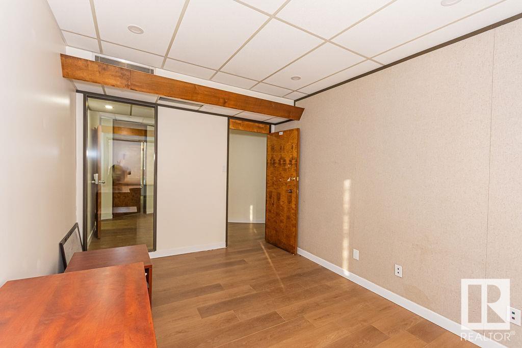      #2nd floor 10508 107 AV NW , Edmonton,  ,T5H 0W2 ;  Listing Number: MLS E4420269