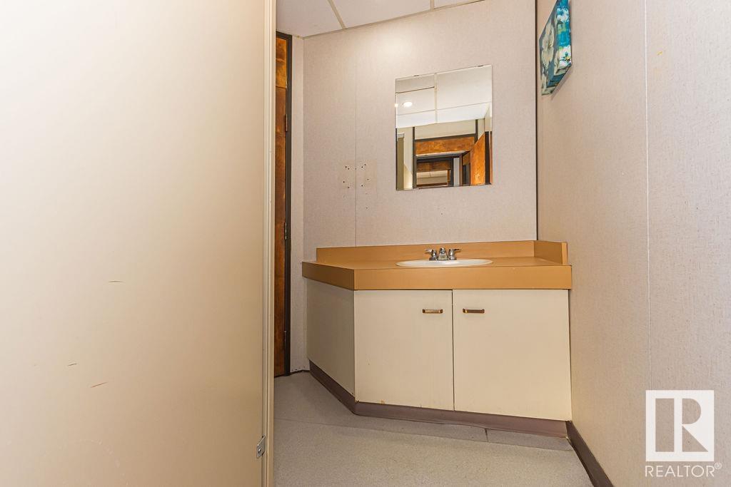      #2nd floor 10508 107 AV NW , Edmonton,  ,T5H 0W2 ;  Listing Number: MLS E4420269