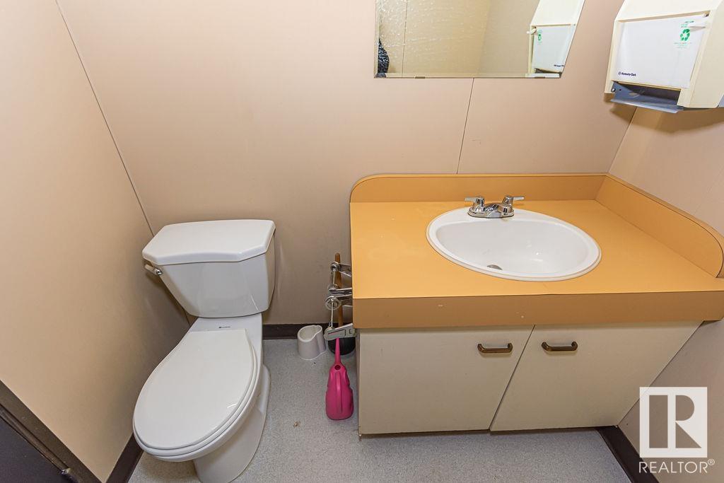      #2nd floor 10508 107 AV NW , Edmonton,  ,T5H 0W2 ;  Listing Number: MLS E4420269