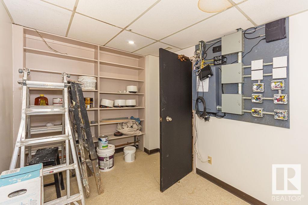      #2nd floor 10508 107 AV NW , Edmonton,  ,T5H 0W2 ;  Listing Number: MLS E4420269