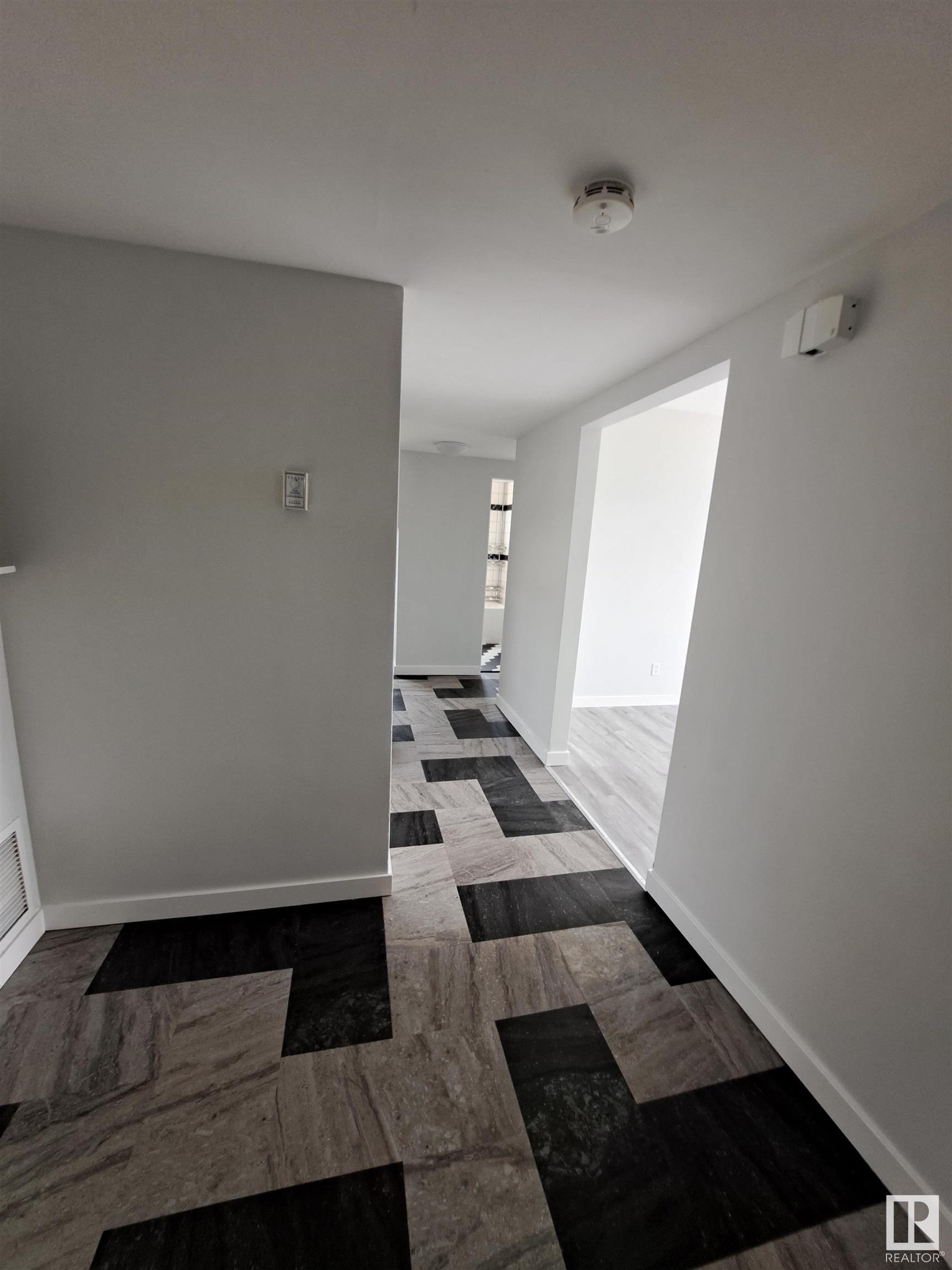      6551/6553 111 ST NW , Edmonton,  ,T6H 4R5 ;  Listing Number: MLS E4420277