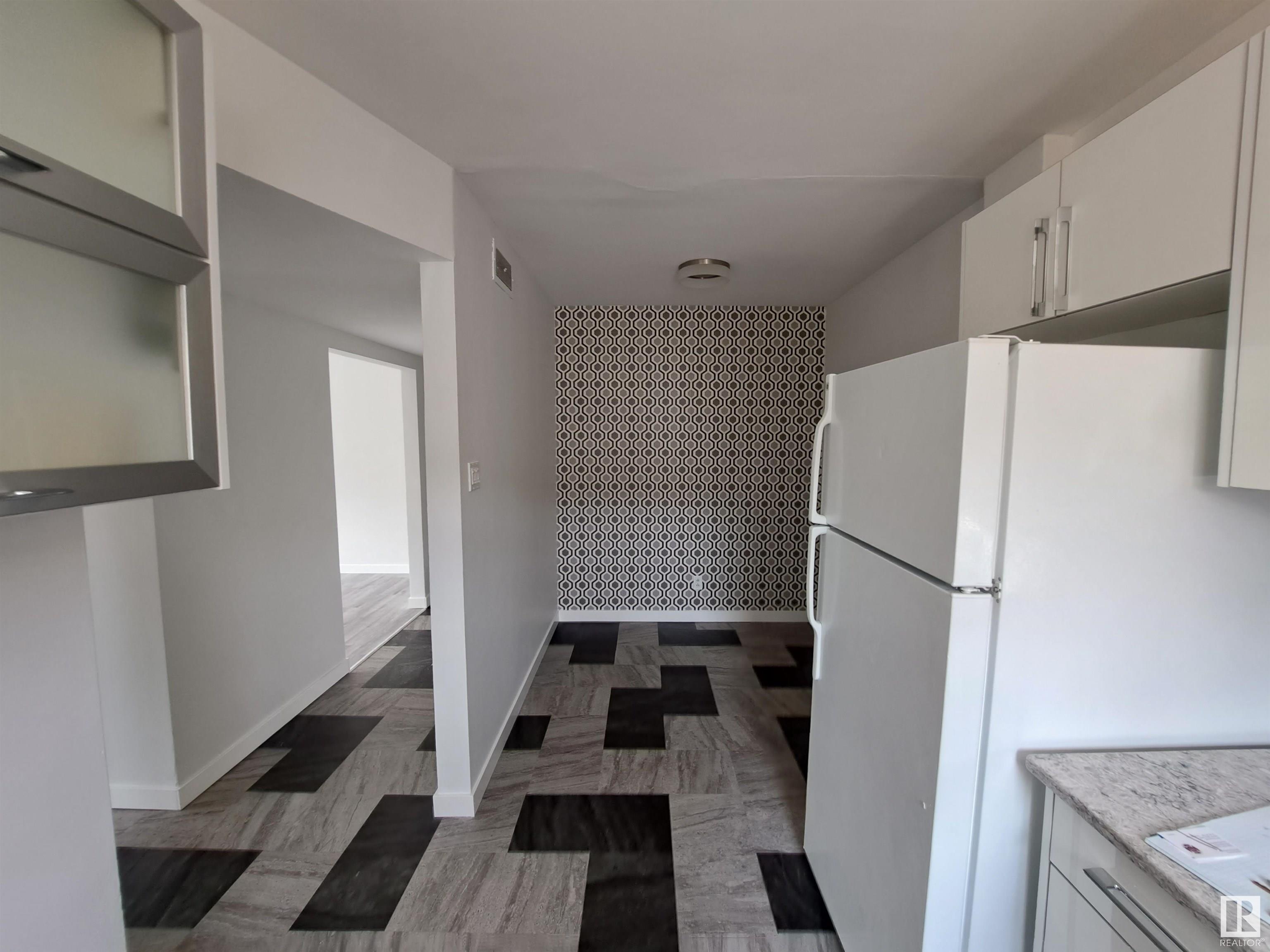      6551/6553 111 ST NW , Edmonton,  ,T6H 4R5 ;  Listing Number: MLS E4420277