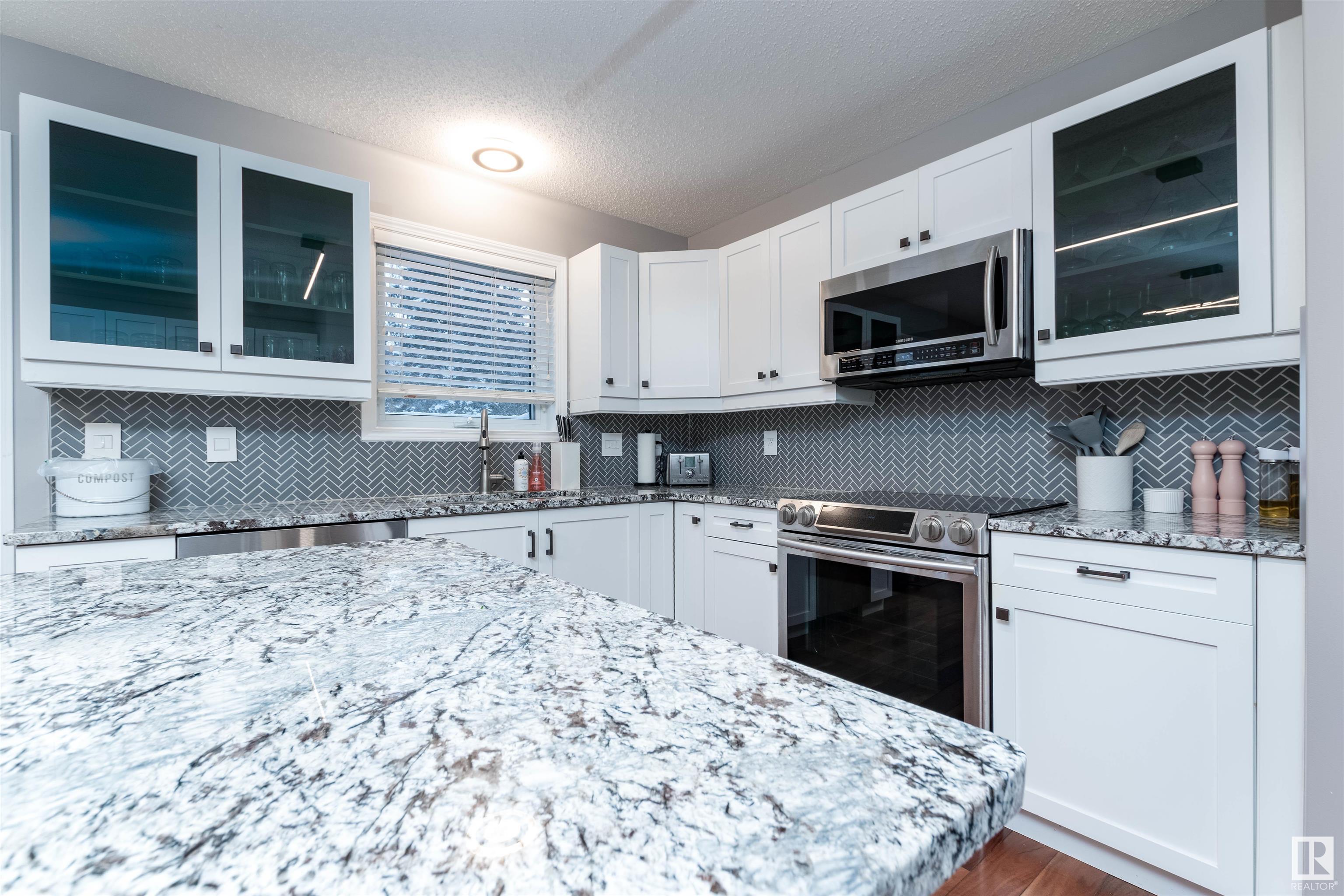      465 NORWAY CR , Sherwood Park,  ,T8A 5Z4 ;  Listing Number: MLS E4420279