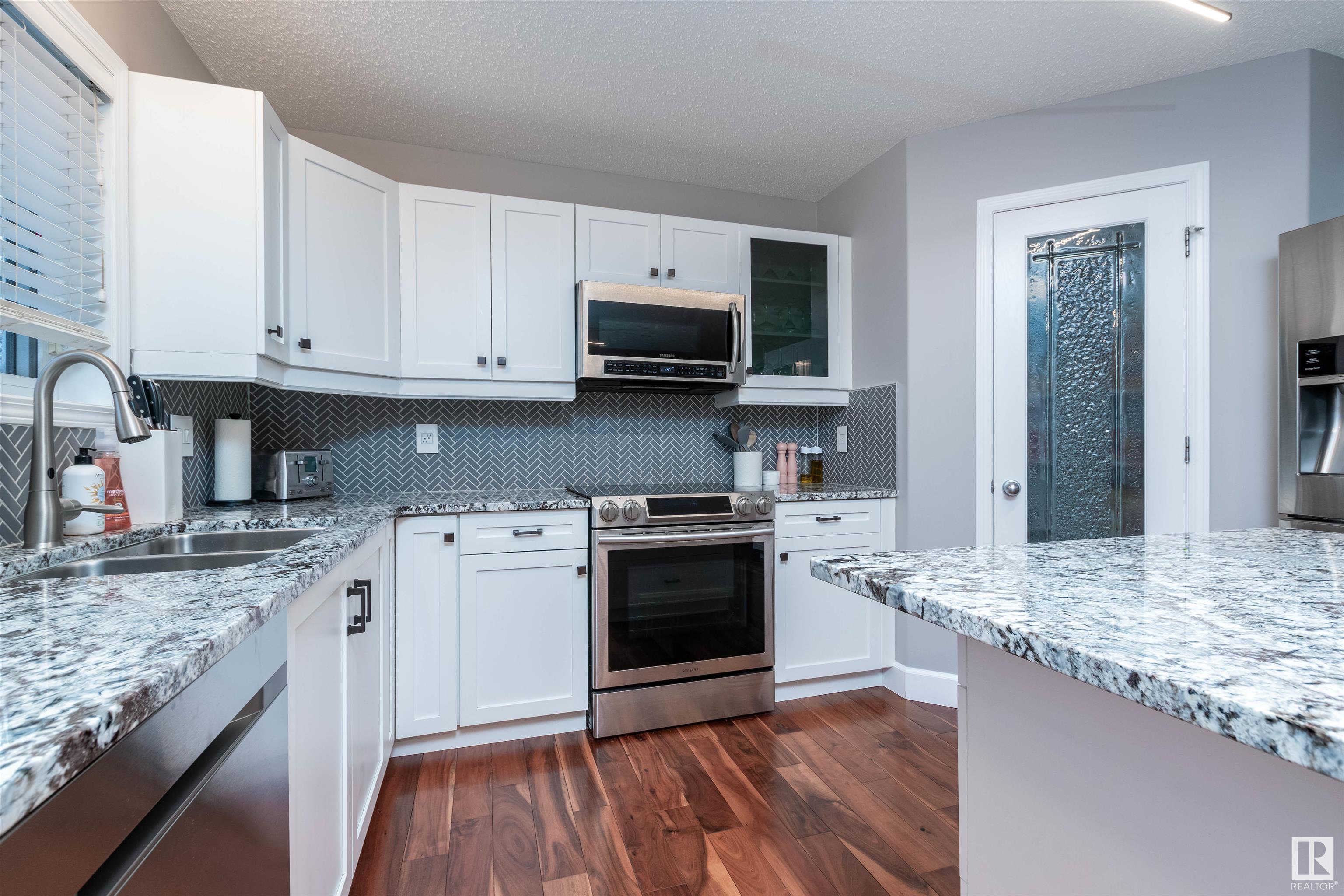      465 NORWAY CR , Sherwood Park,  ,T8A 5Z4 ;  Listing Number: MLS E4420279