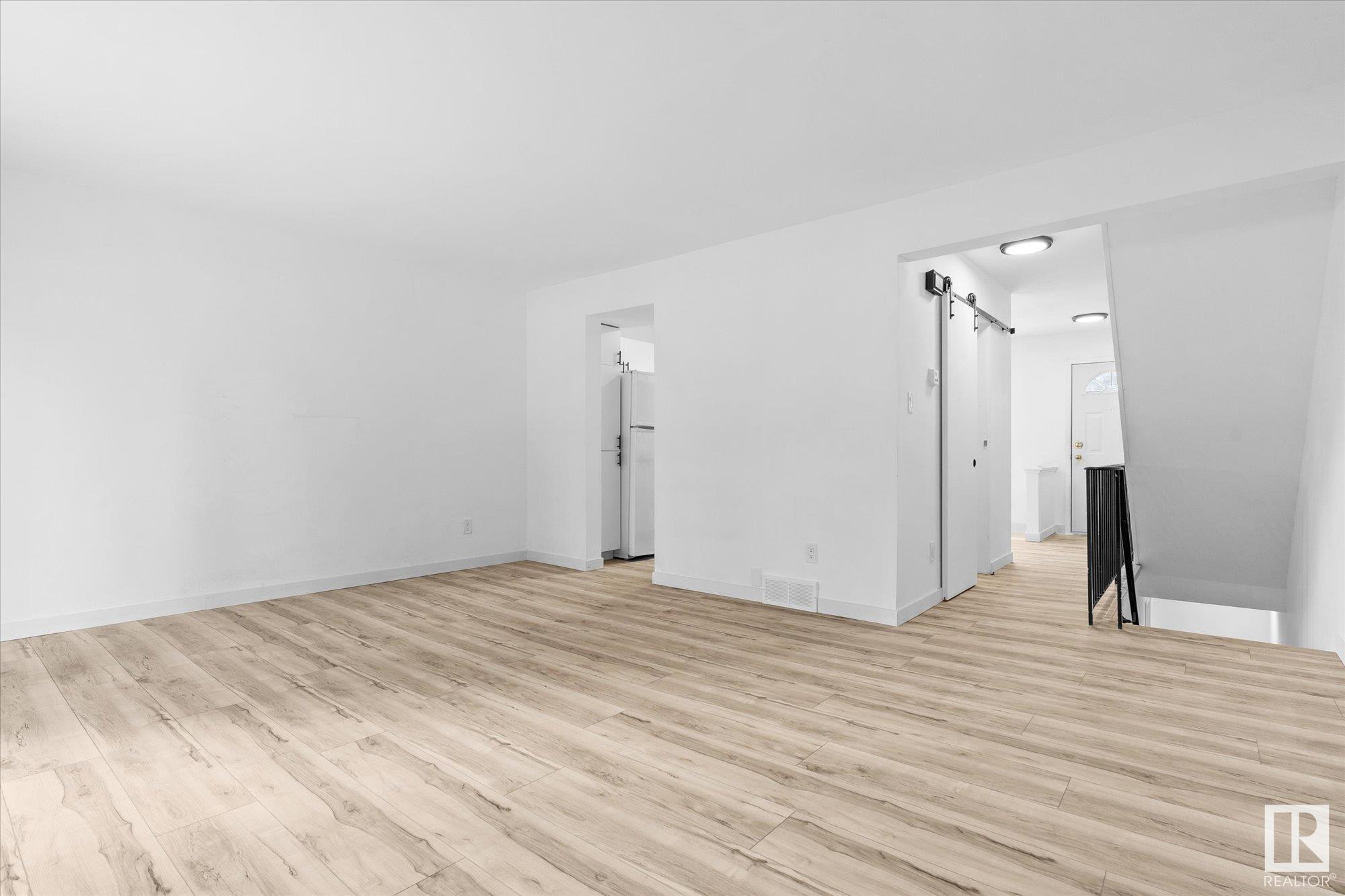      #123 TUDOR LANE LN NW , Edmonton,  ,T6J 3T5 ;  Listing Number: MLS E4420283