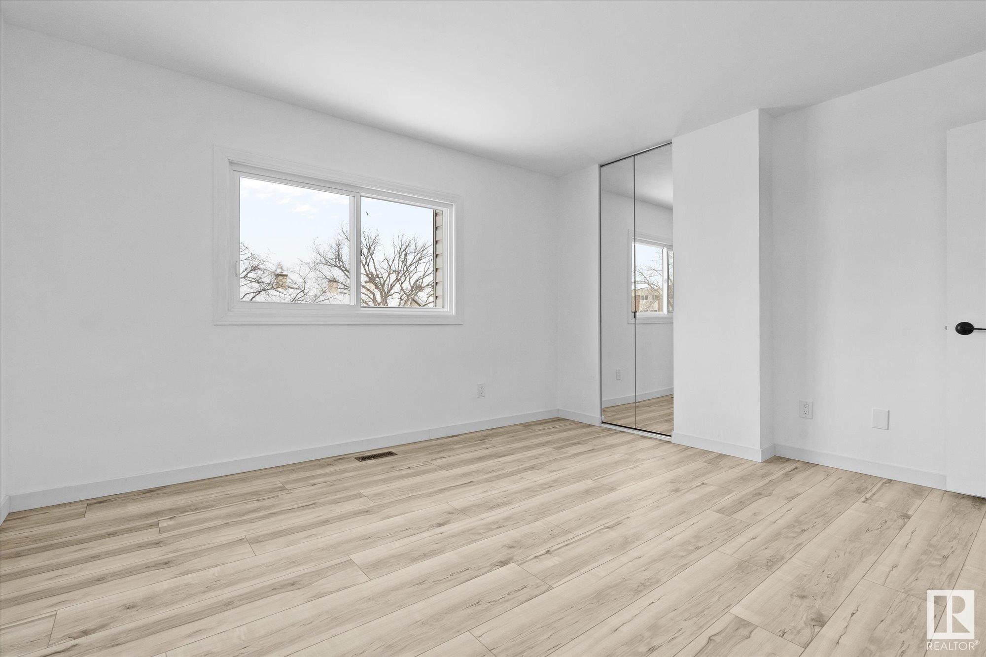      #123 TUDOR LANE LN NW , Edmonton,  ,T6J 3T5 ;  Listing Number: MLS E4420283