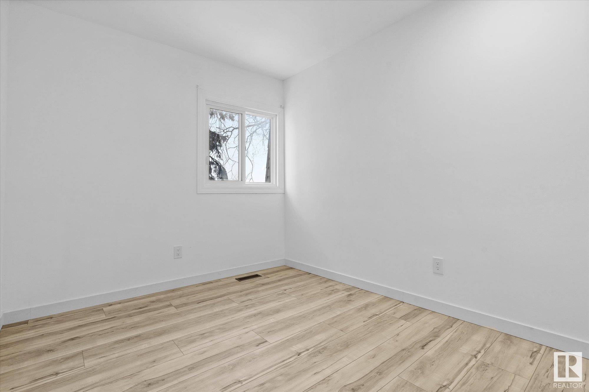      #123 TUDOR LANE LN NW , Edmonton,  ,T6J 3T5 ;  Listing Number: MLS E4420283