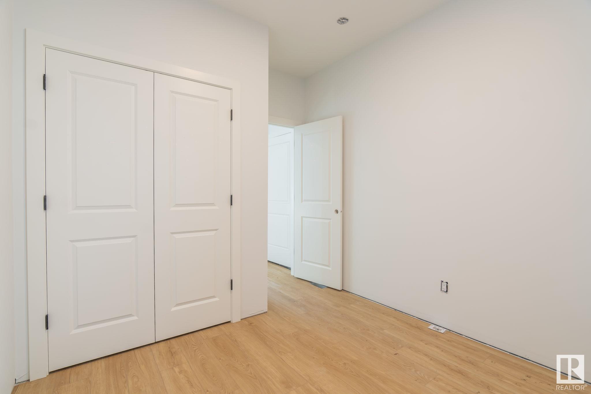      6422 28 AV SW , Edmonton,  ,T6X 1A3 ;  Listing Number: MLS E4420285