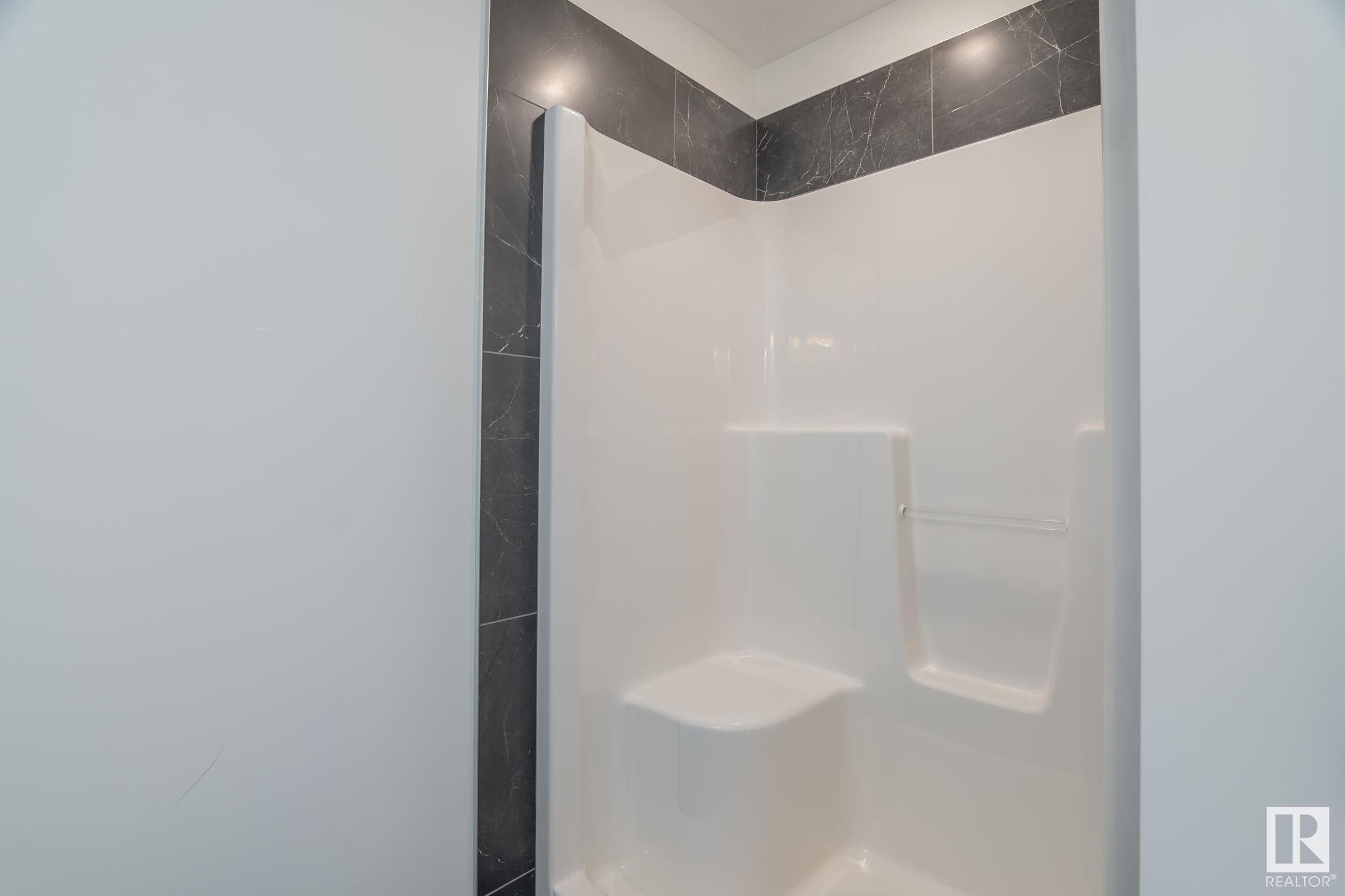      6422 28 AV SW , Edmonton,  ,T6X 1A3 ;  Listing Number: MLS E4420285