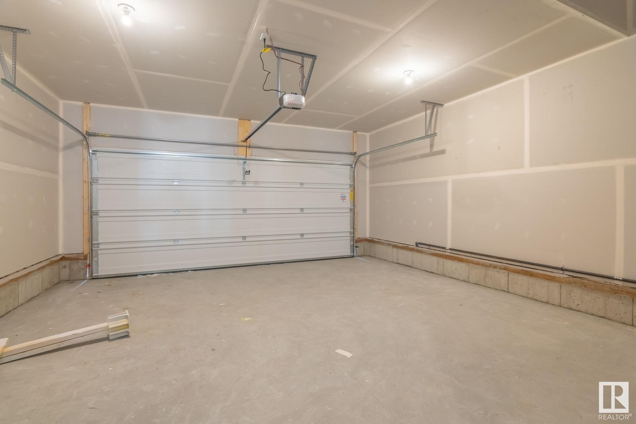      6422 28 AV SW , Edmonton,  ,T6X 1A3 ;  Listing Number: MLS E4420285