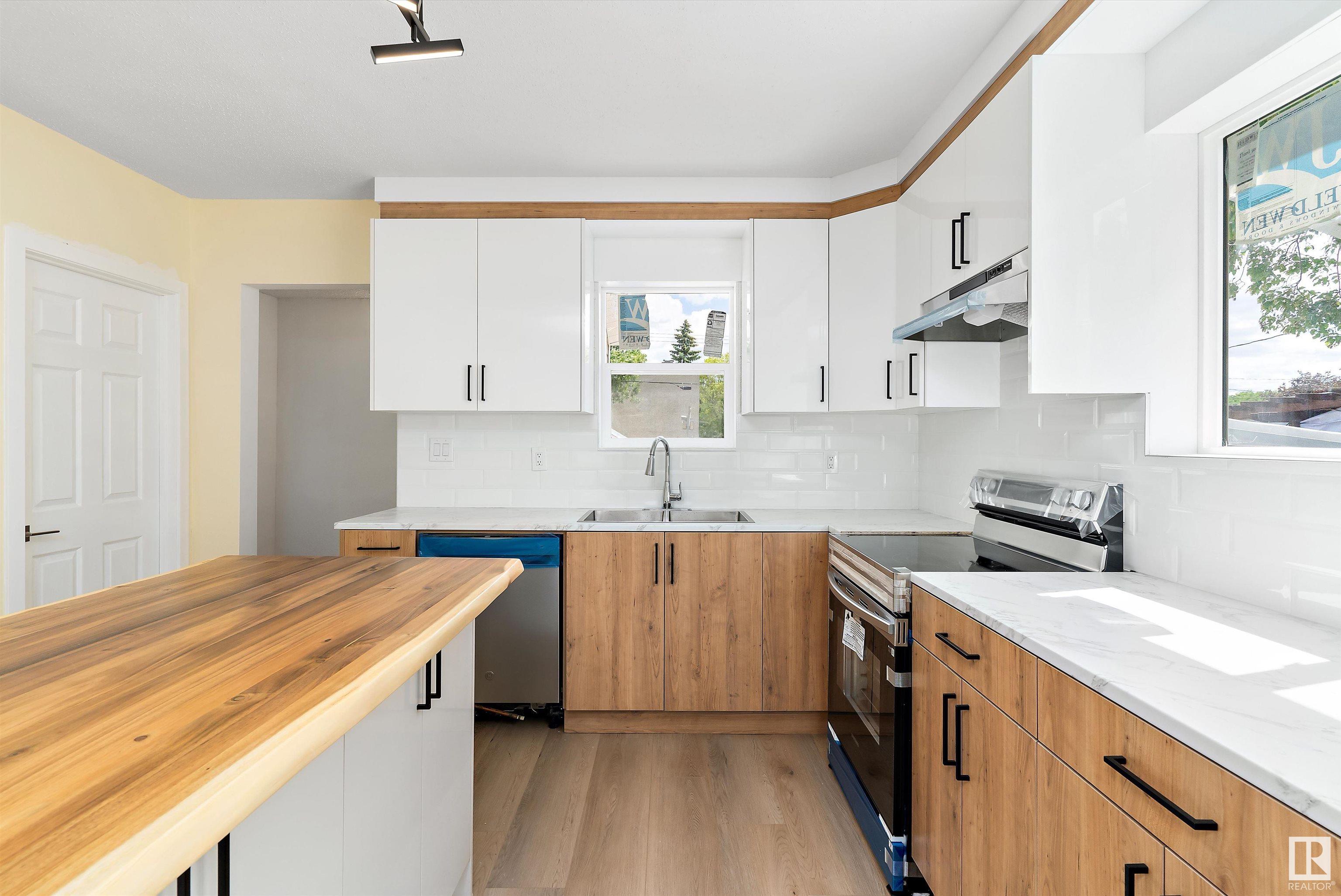      11927 80 ST NW , Edmonton,  ,T5B 2N8 ;  Listing Number: MLS E4420289