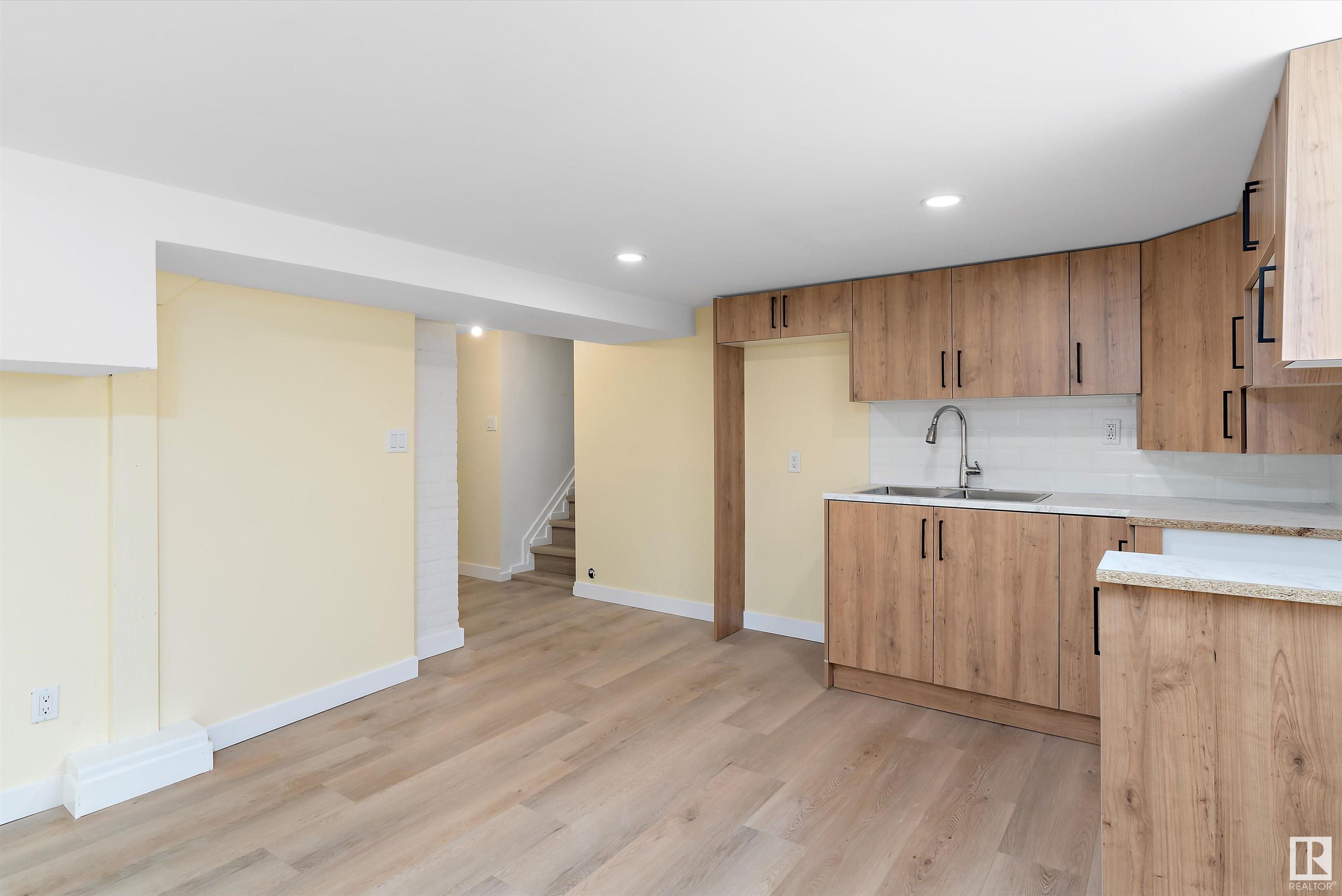      11927 80 ST NW , Edmonton,  ,T5B 2N8 ;  Listing Number: MLS E4420289