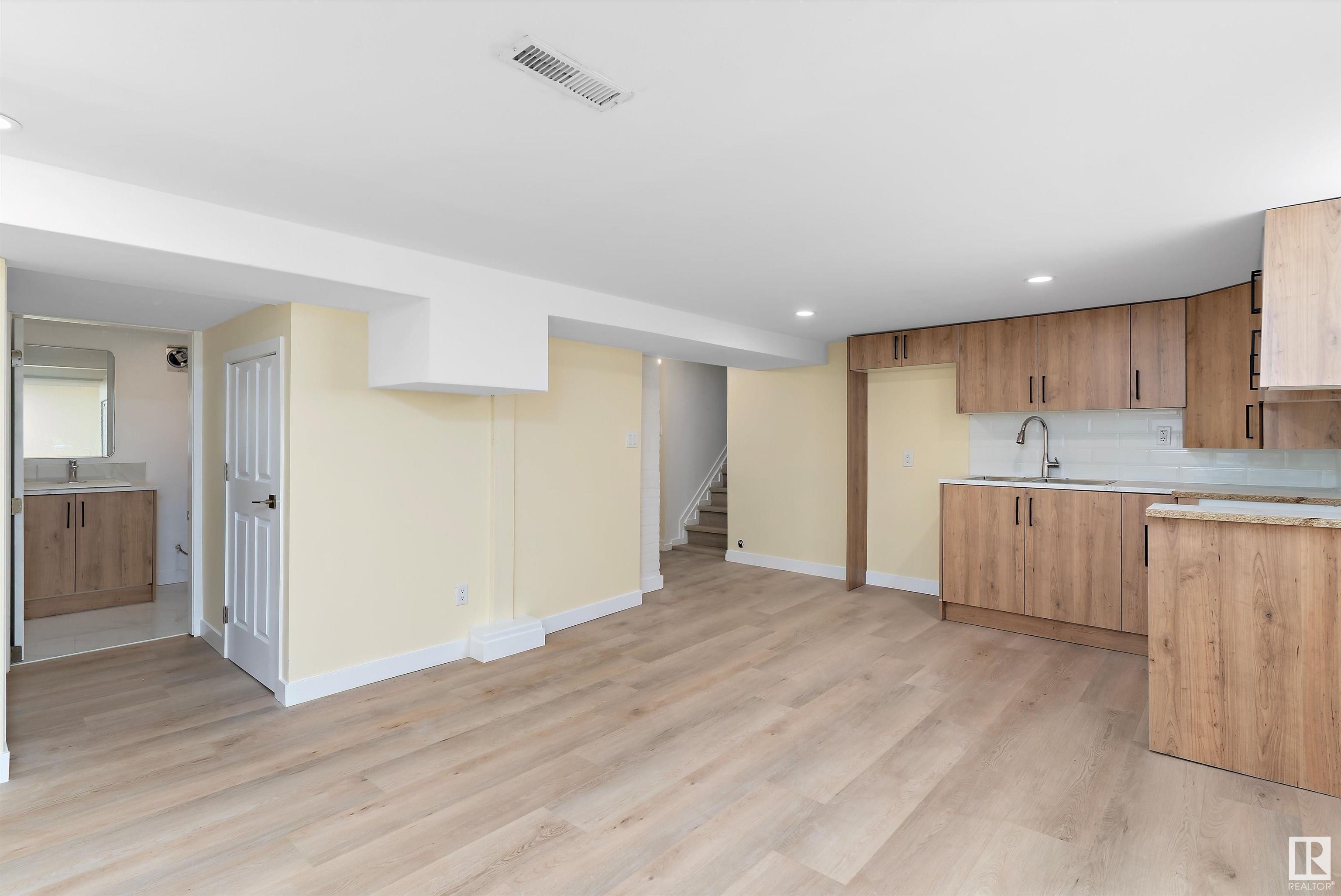      11927 80 ST NW , Edmonton,  ,T5B 2N8 ;  Listing Number: MLS E4420289