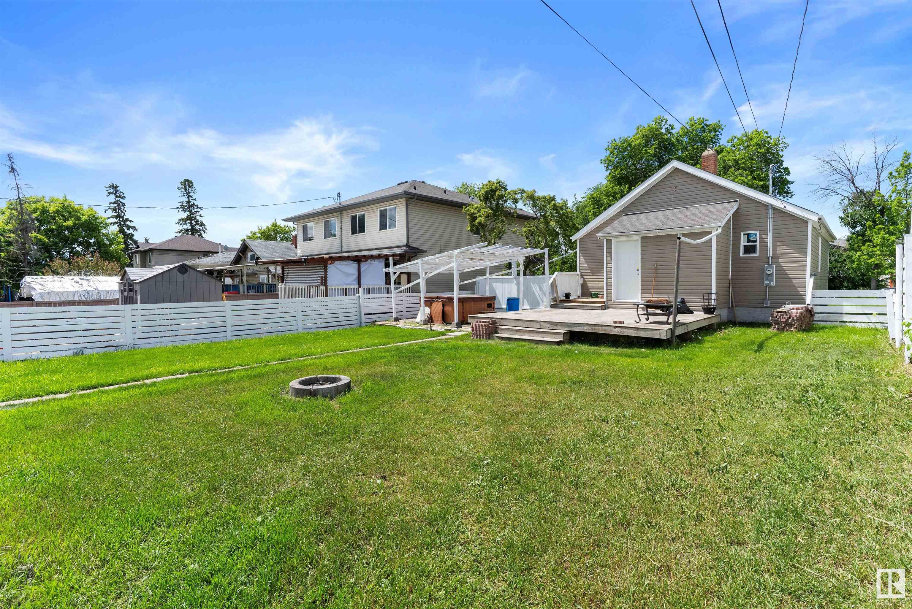      11927 80 ST NW , Edmonton,  ,T5B 2N8 ;  Listing Number: MLS E4420289