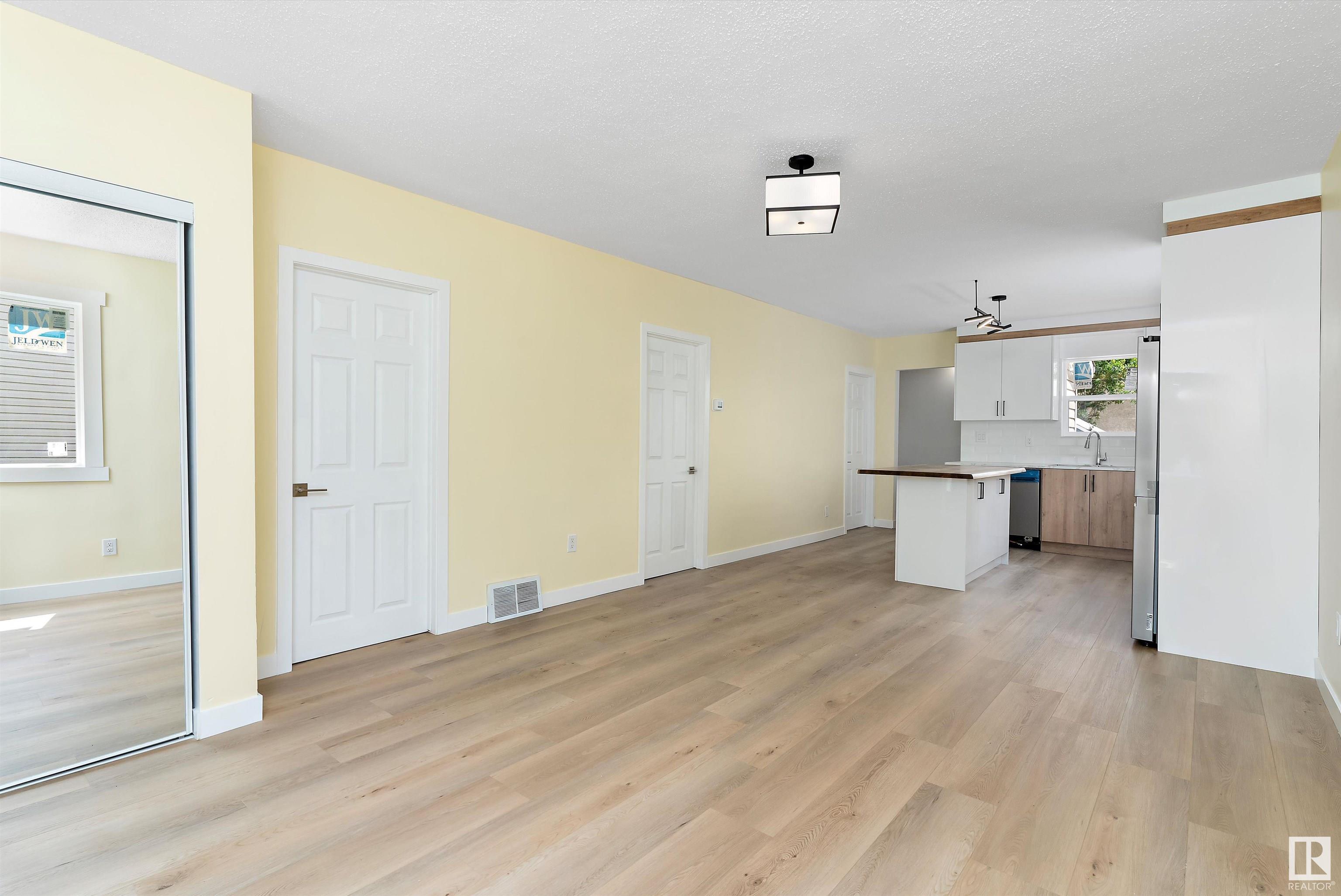      11927 80 ST NW , Edmonton,  ,T5B 2N8 ;  Listing Number: MLS E4420289
