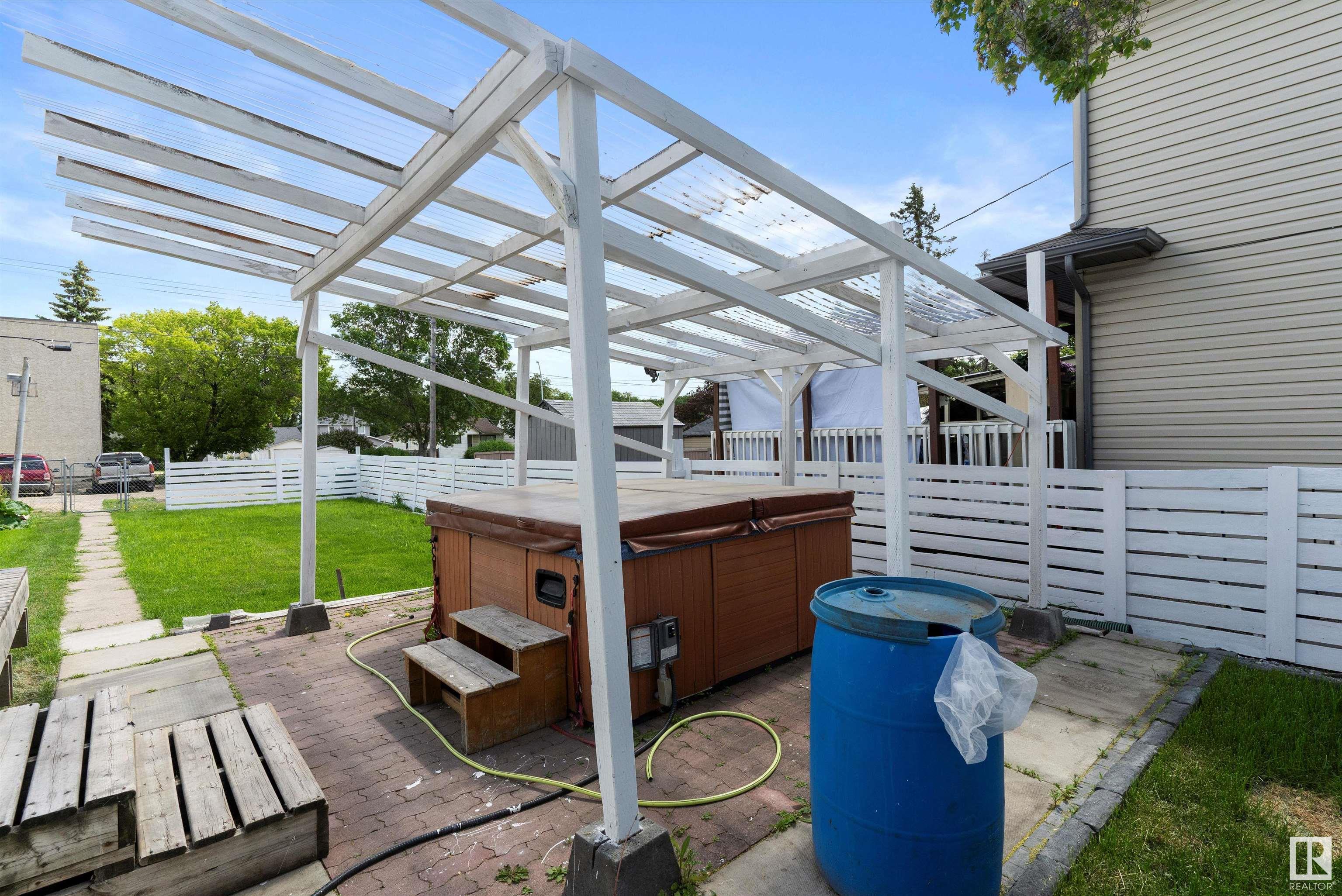      11927 80 ST NW , Edmonton,  ,T5B 2N8 ;  Listing Number: MLS E4420289