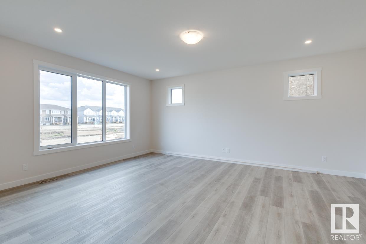      2104 208 ST NW , Edmonton,  ,T6M 2X6 ;  Listing Number: MLS E4420300