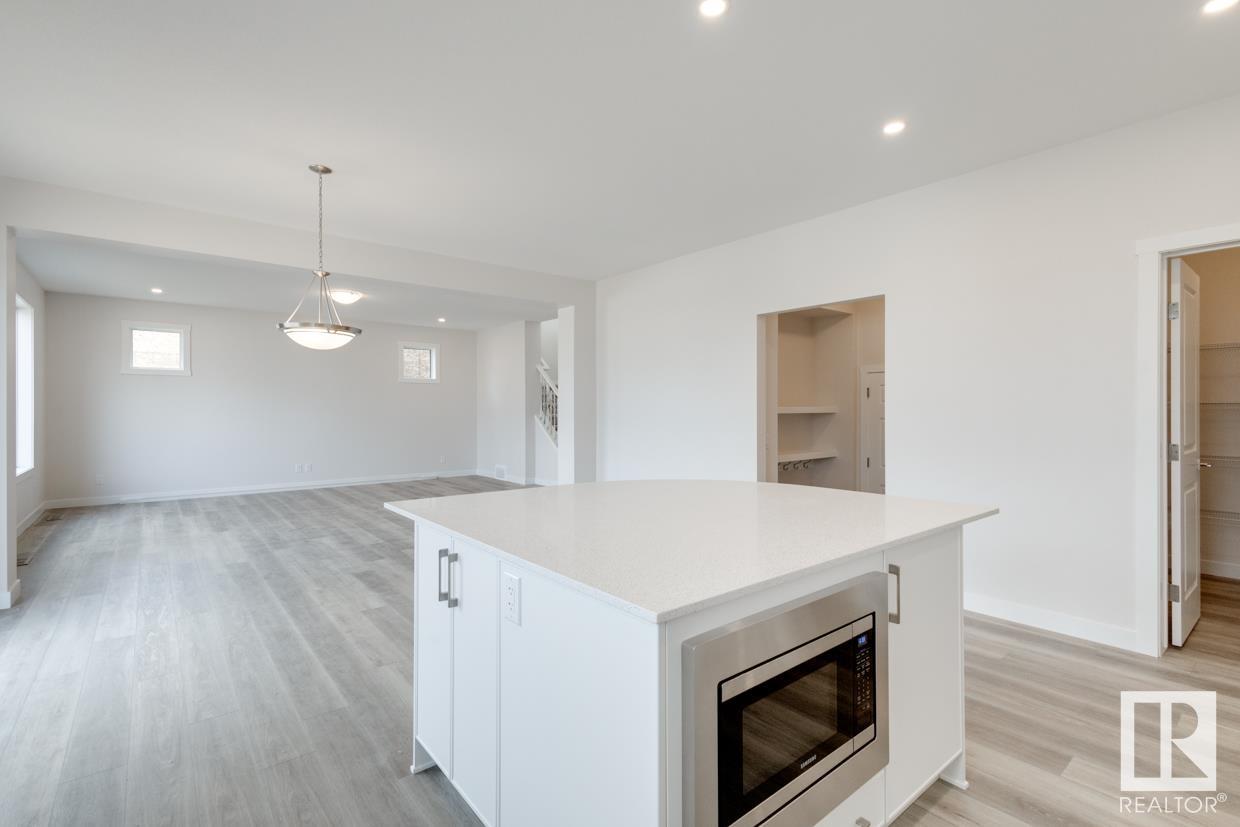      2104 208 ST NW , Edmonton,  ,T6M 2X6 ;  Listing Number: MLS E4420300
