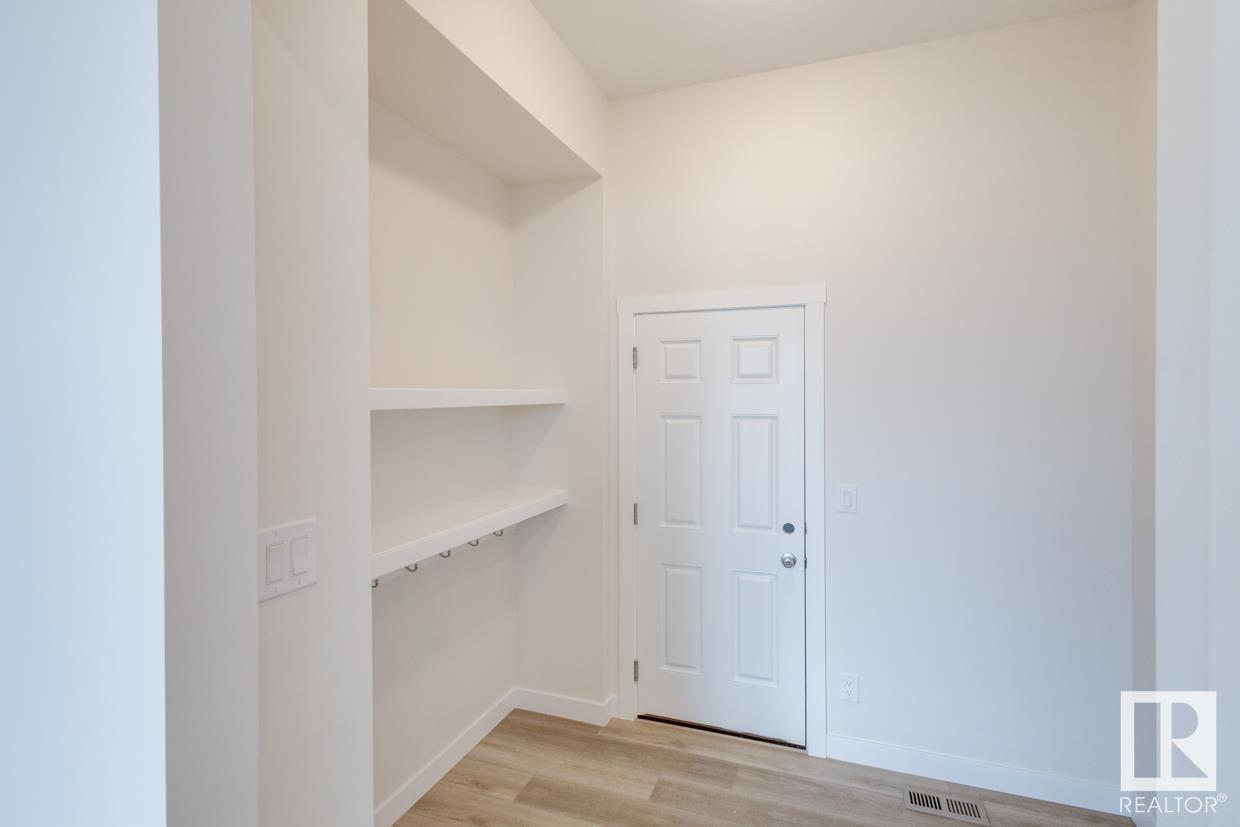      2104 208 ST NW , Edmonton,  ,T6M 2X6 ;  Listing Number: MLS E4420300