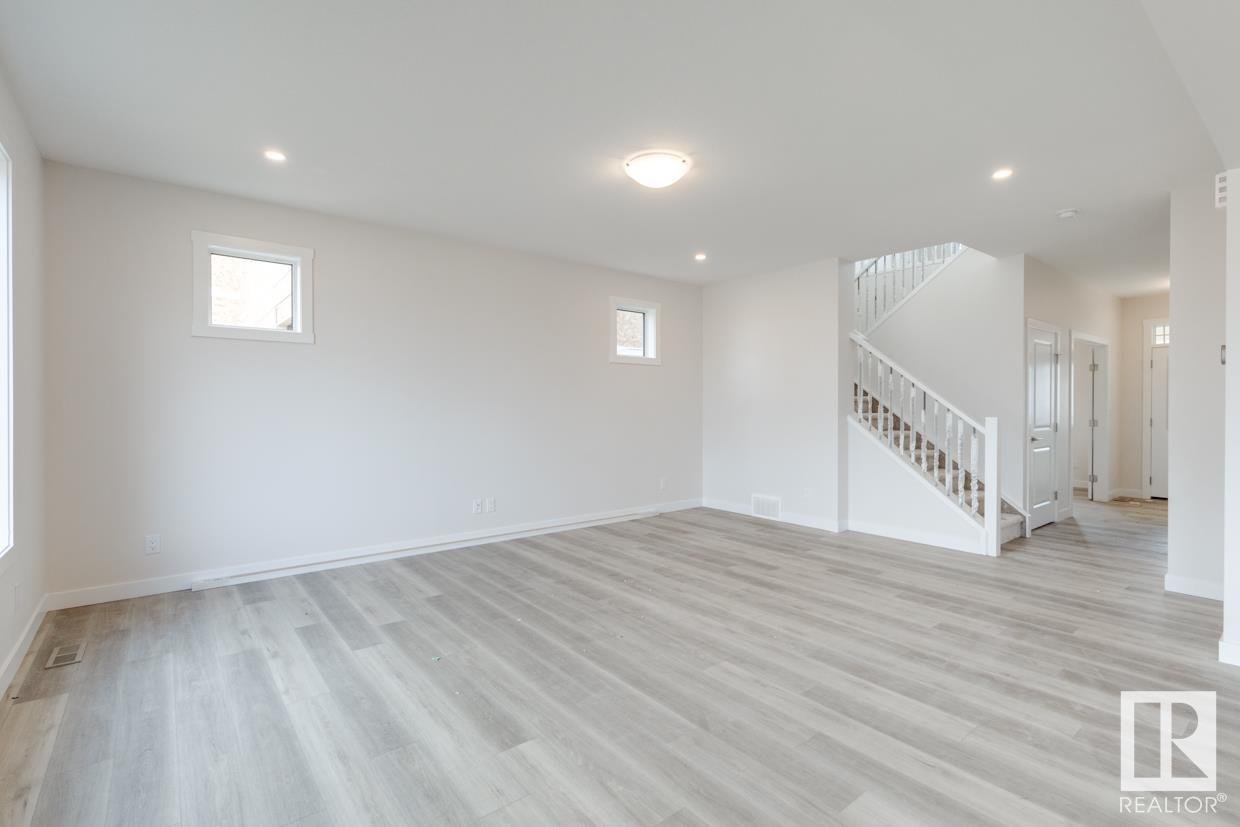      2104 208 ST NW , Edmonton,  ,T6M 2X6 ;  Listing Number: MLS E4420300
