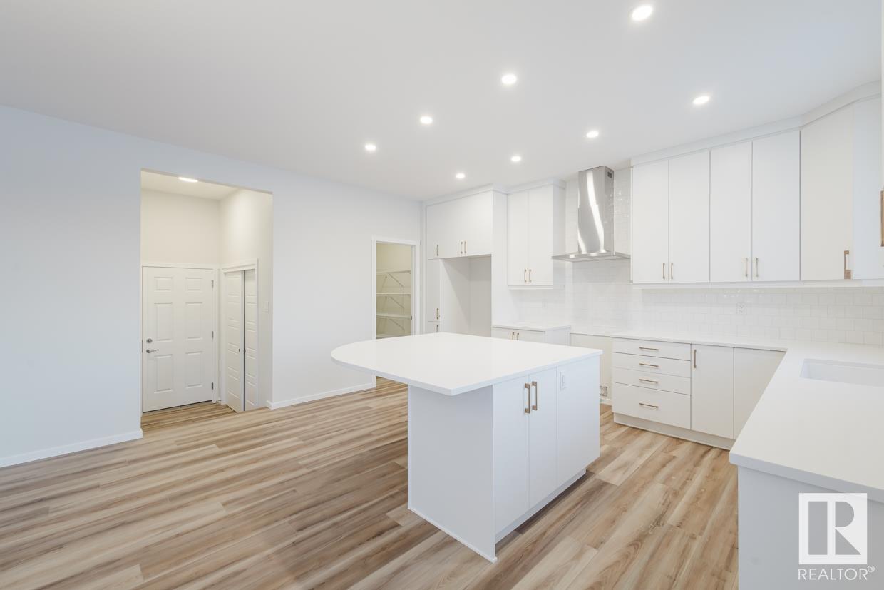      2040 208 ST NW , Edmonton,  ,T6M 2X6 ;  Listing Number: MLS E4420301
