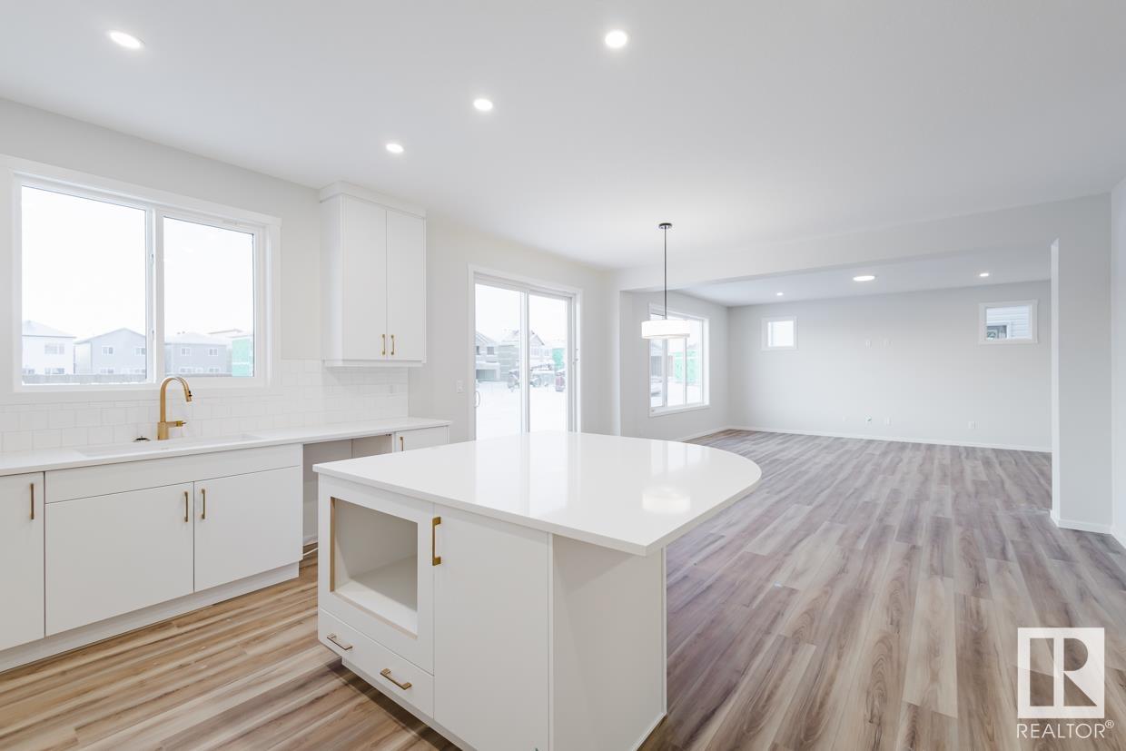      2040 208 ST NW , Edmonton,  ,T6M 2X6 ;  Listing Number: MLS E4420301