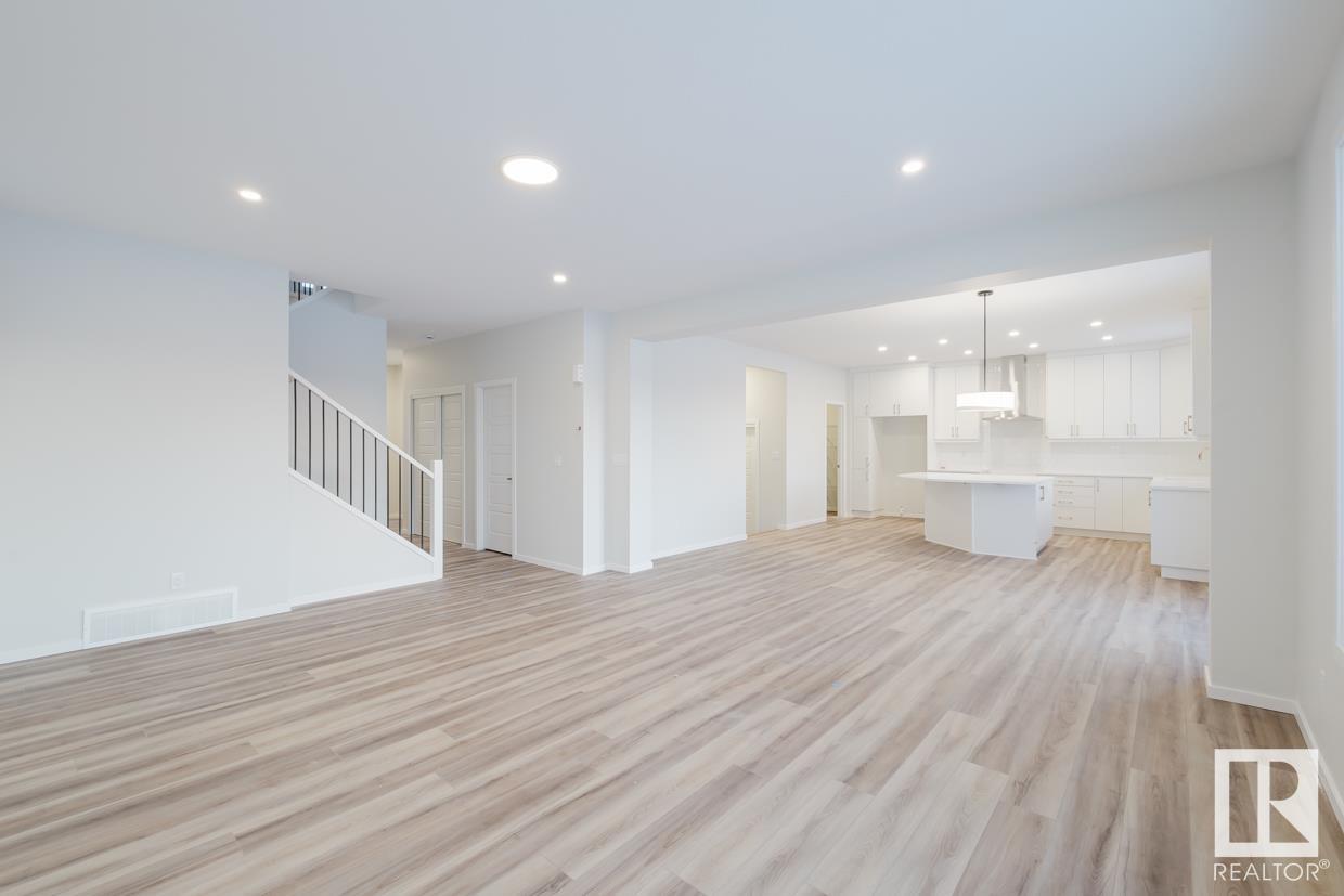      2040 208 ST NW , Edmonton,  ,T6M 2X6 ;  Listing Number: MLS E4420301