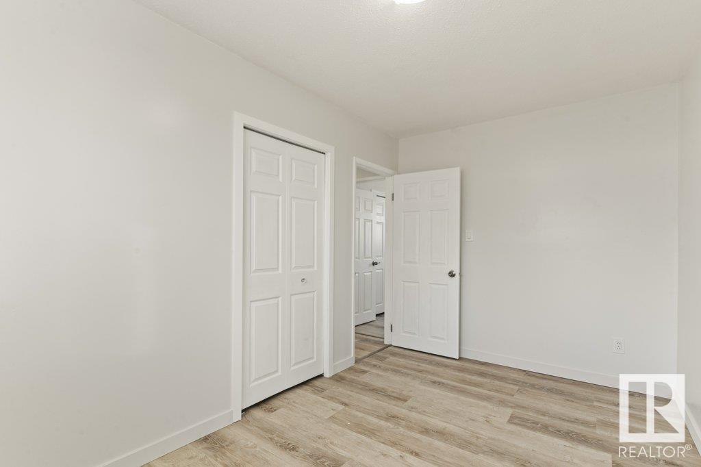      13529 69 ST NW NW , Edmonton,  ,T5C 0H7 ;  Listing Number: MLS E4420303