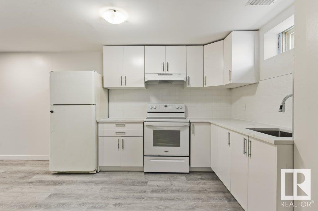      13529 69 ST NW NW , Edmonton,  ,T5C 0H7 ;  Listing Number: MLS E4420303
