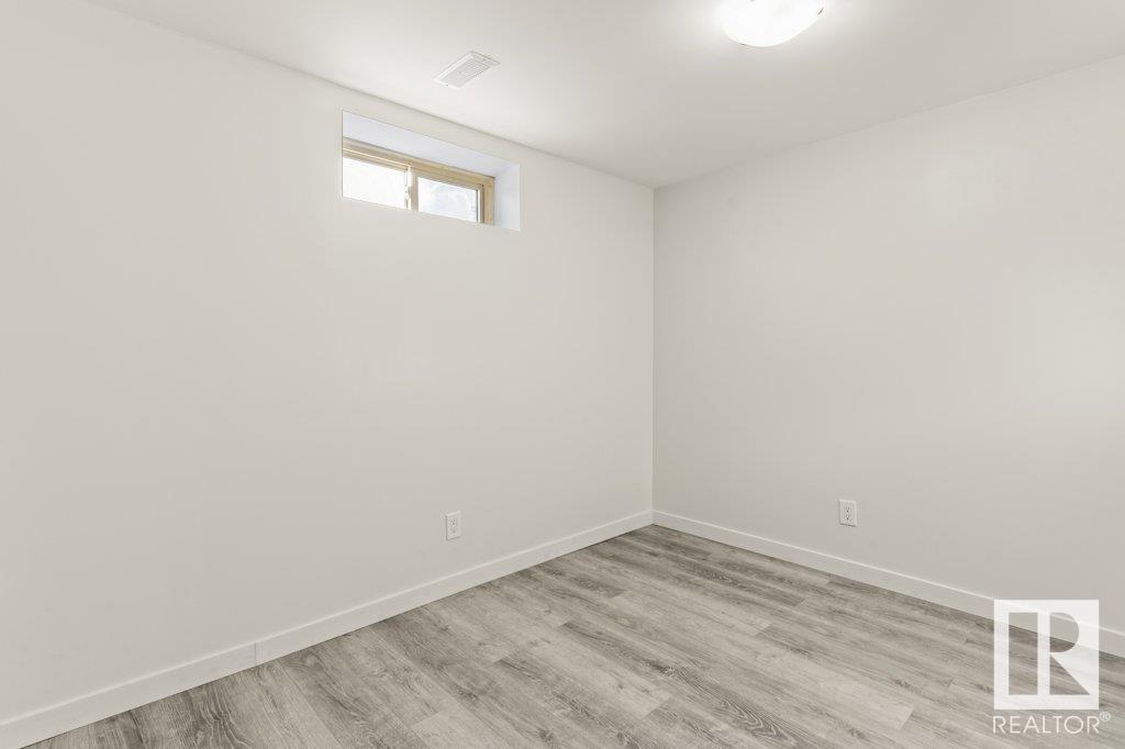      13529 69 ST NW NW , Edmonton,  ,T5C 0H7 ;  Listing Number: MLS E4420303
