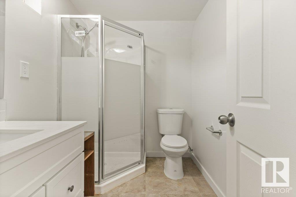      13529 69 ST NW NW , Edmonton,  ,T5C 0H7 ;  Listing Number: MLS E4420303