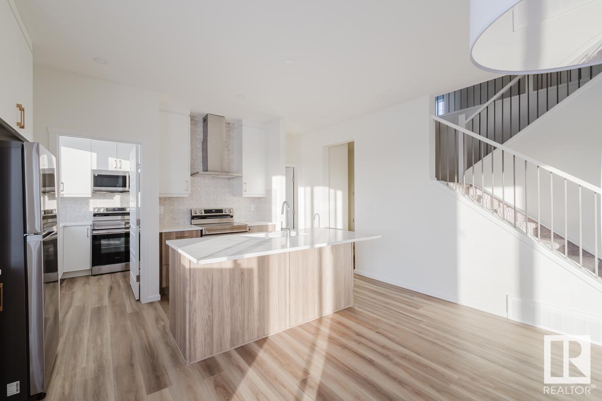      2028 208 ST NW , Edmonton,  ,T6M 2P5 ;  Listing Number: MLS E4420304