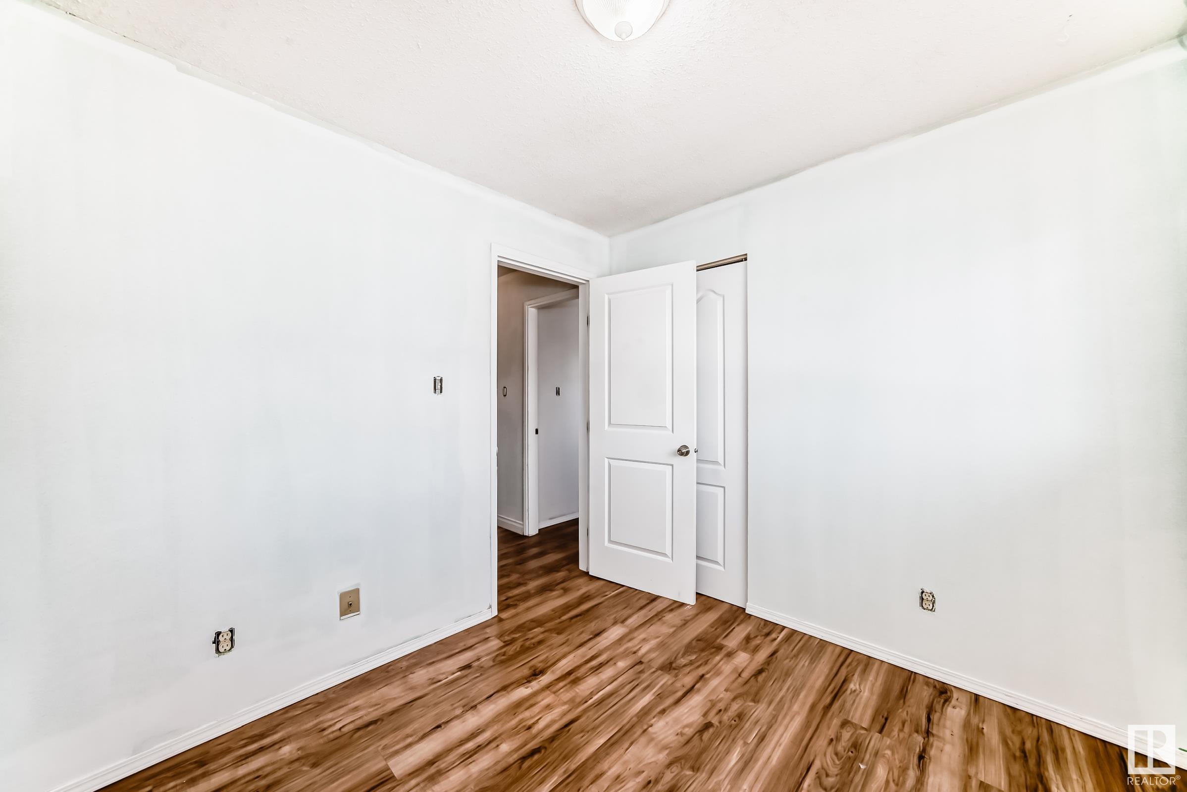      #31 1651 46 ST NW , Edmonton,  ,T6L 5H2 ;  Listing Number: MLS E4420307