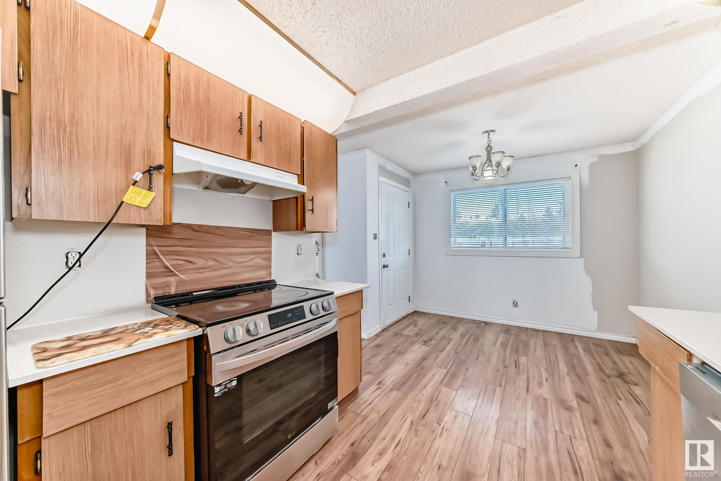      #31 1651 46 ST NW , Edmonton,  ,T6L 5H2 ;  Listing Number: MLS E4420307