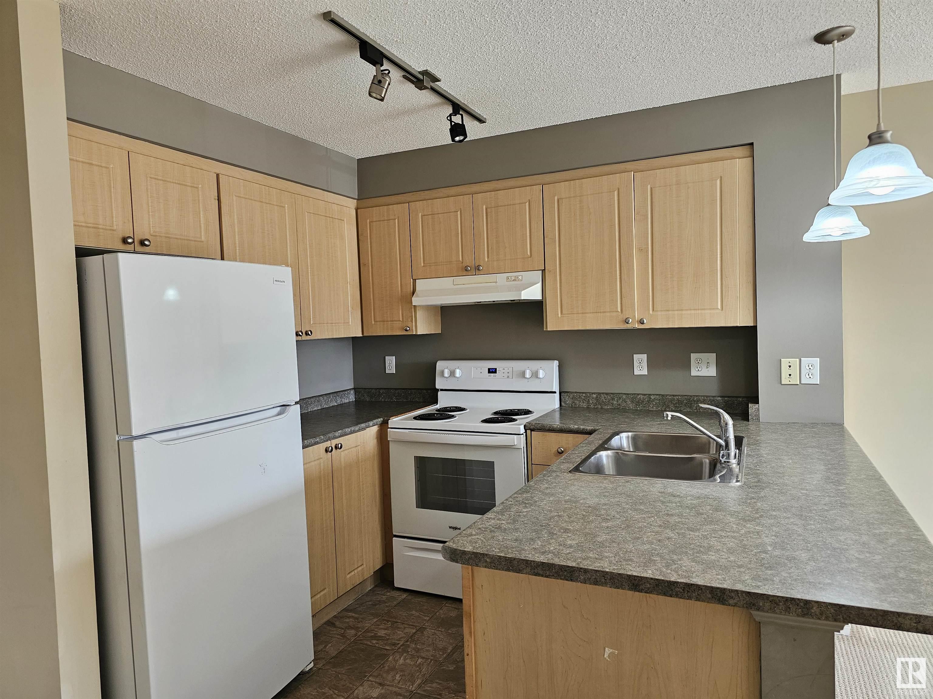      #305 636 MCALLISTER LO SW , Edmonton,  ,T6W 1N4 ;  Listing Number: MLS E4420308