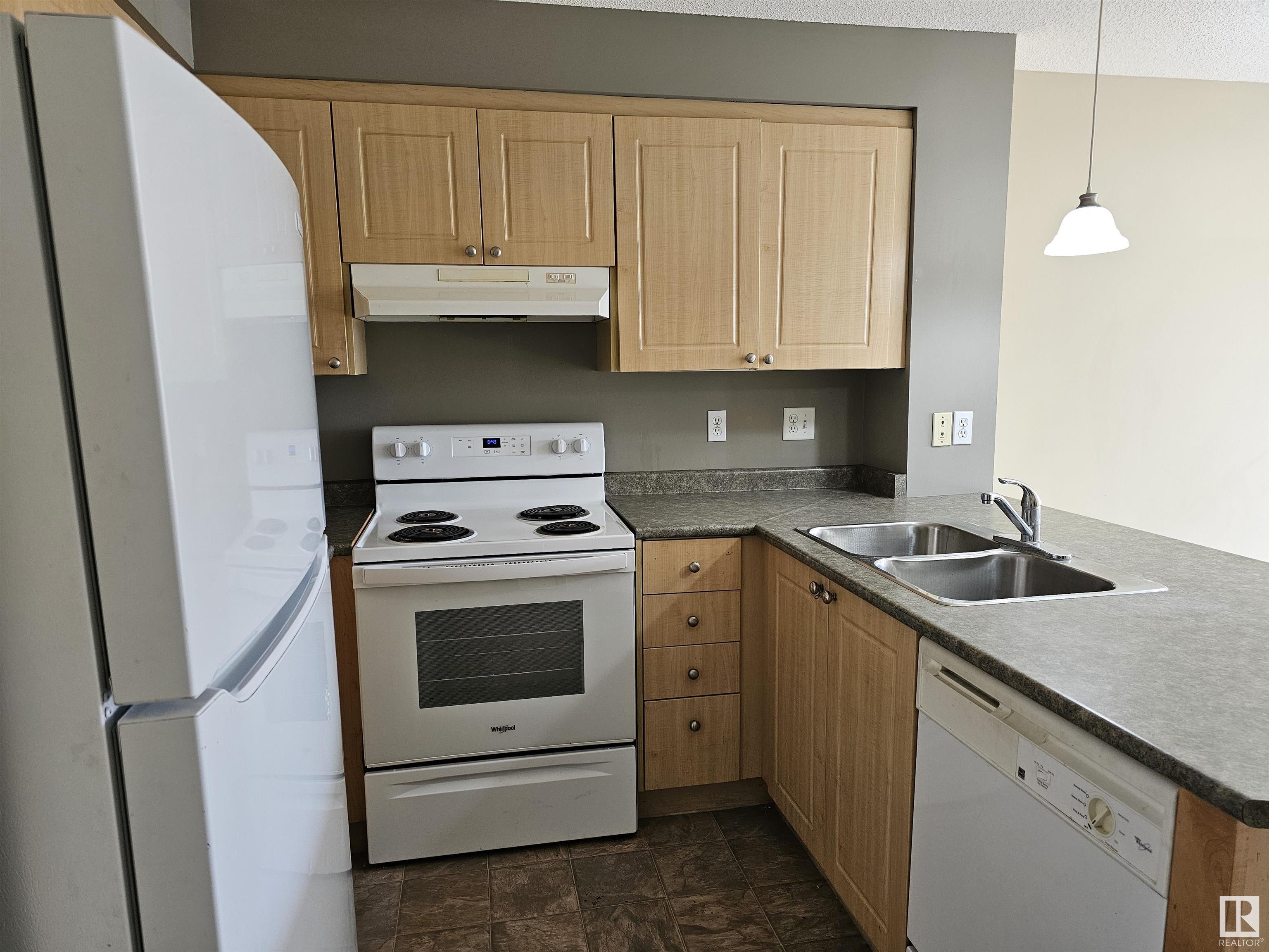      #305 636 MCALLISTER LO SW , Edmonton,  ,T6W 1N4 ;  Listing Number: MLS E4420308