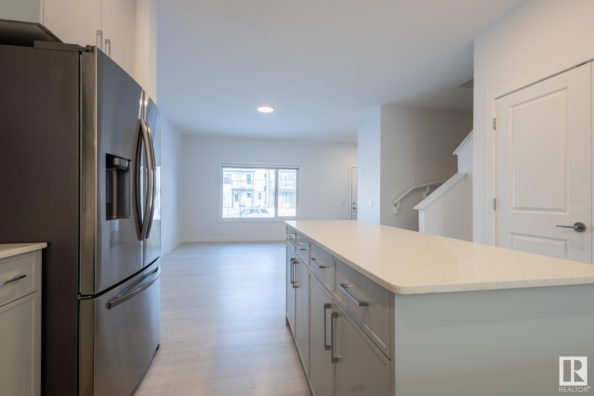      19247 27 AV NW , Edmonton,  ,T6M 2N6 ;  Listing Number: MLS E4420309