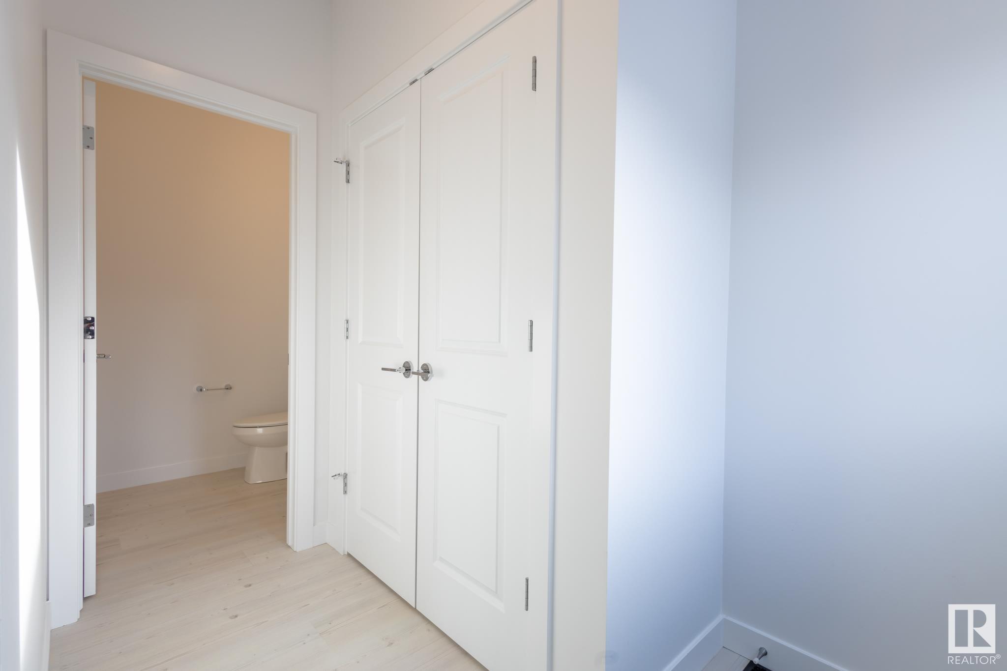      19247 27 AV NW , Edmonton,  ,T6M 2N6 ;  Listing Number: MLS E4420309