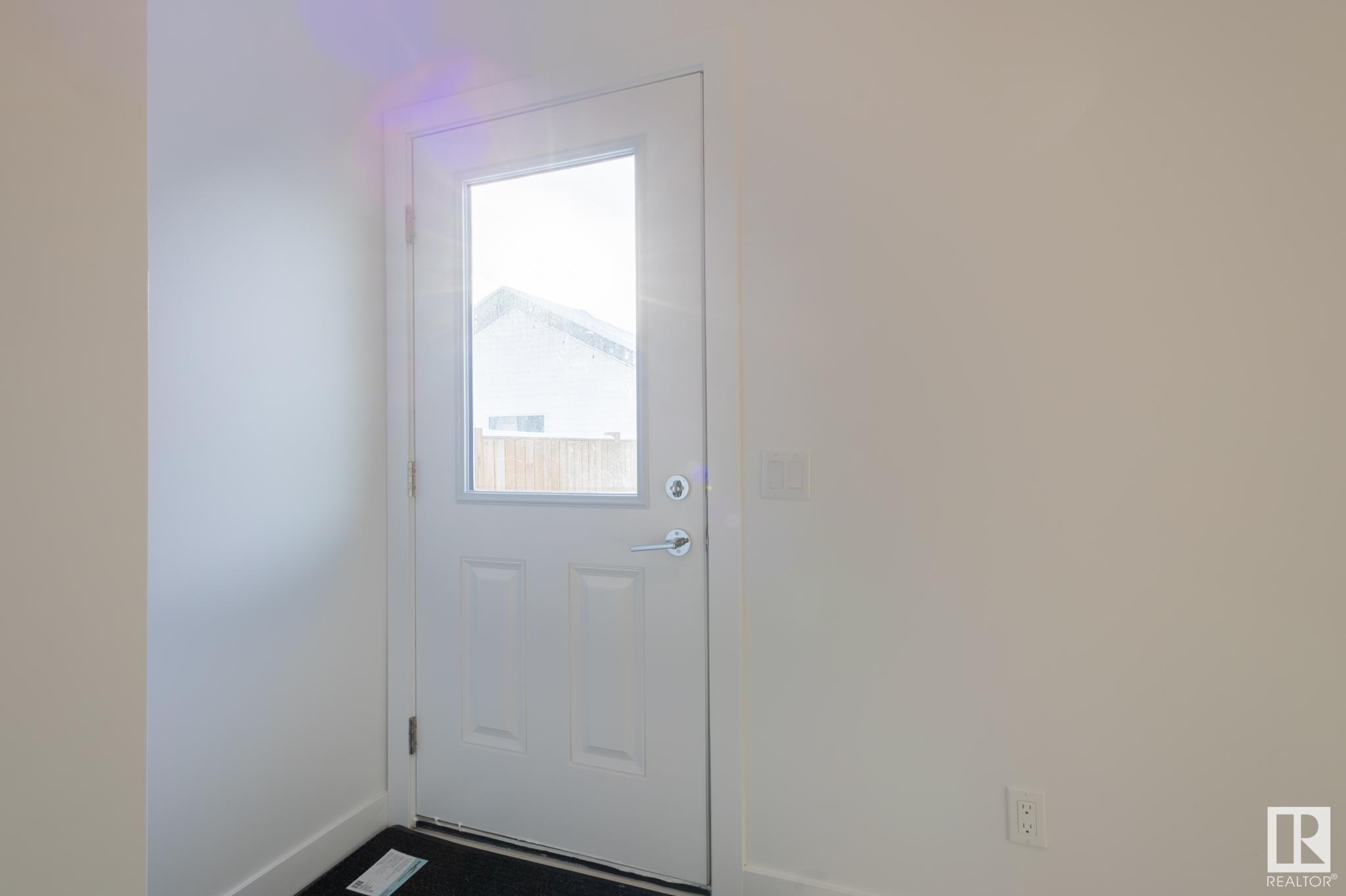      19247 27 AV NW , Edmonton,  ,T6M 2N6 ;  Listing Number: MLS E4420309