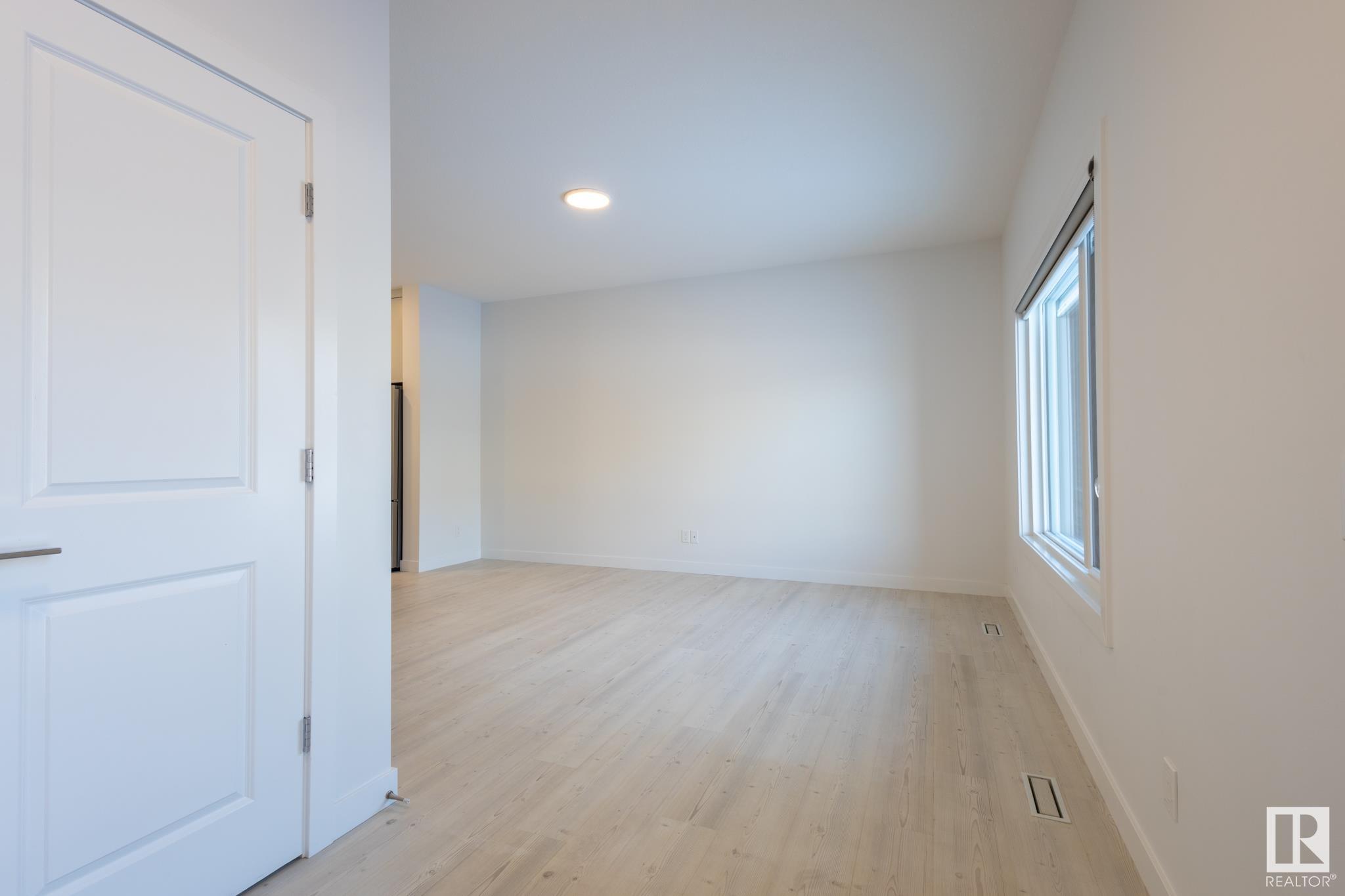      19247 27 AV NW , Edmonton,  ,T6M 2N6 ;  Listing Number: MLS E4420309