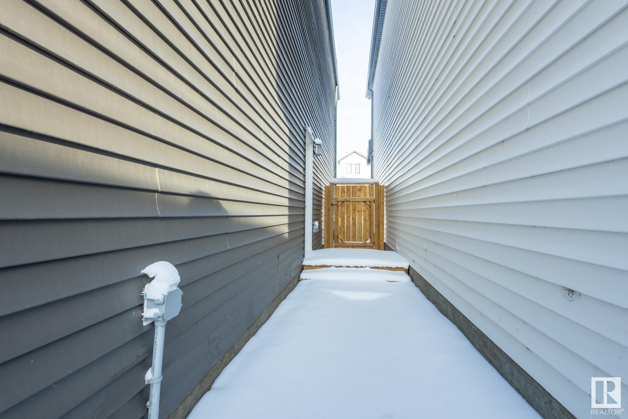      19247 27 AV NW , Edmonton,  ,T6M 2N6 ;  Listing Number: MLS E4420309