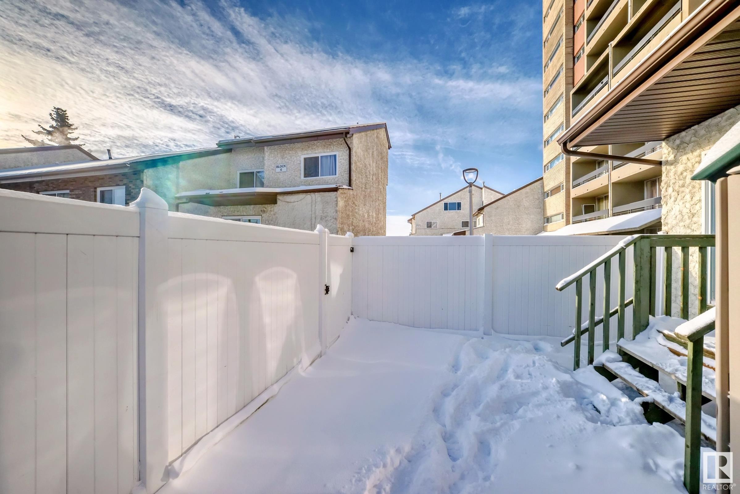      10D MEADOWLARK VG NW , Edmonton,  ,T5R 5X3 ;  Listing Number: MLS E4420316
