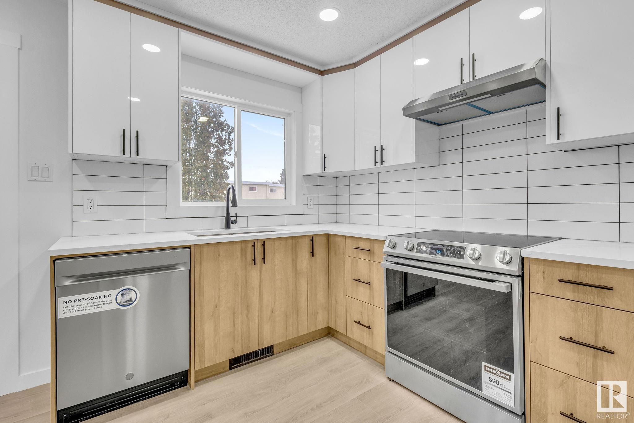      13335 89A ST NW , Edmonton,  ,T5E 3L2 ;  Listing Number: MLS E4420321