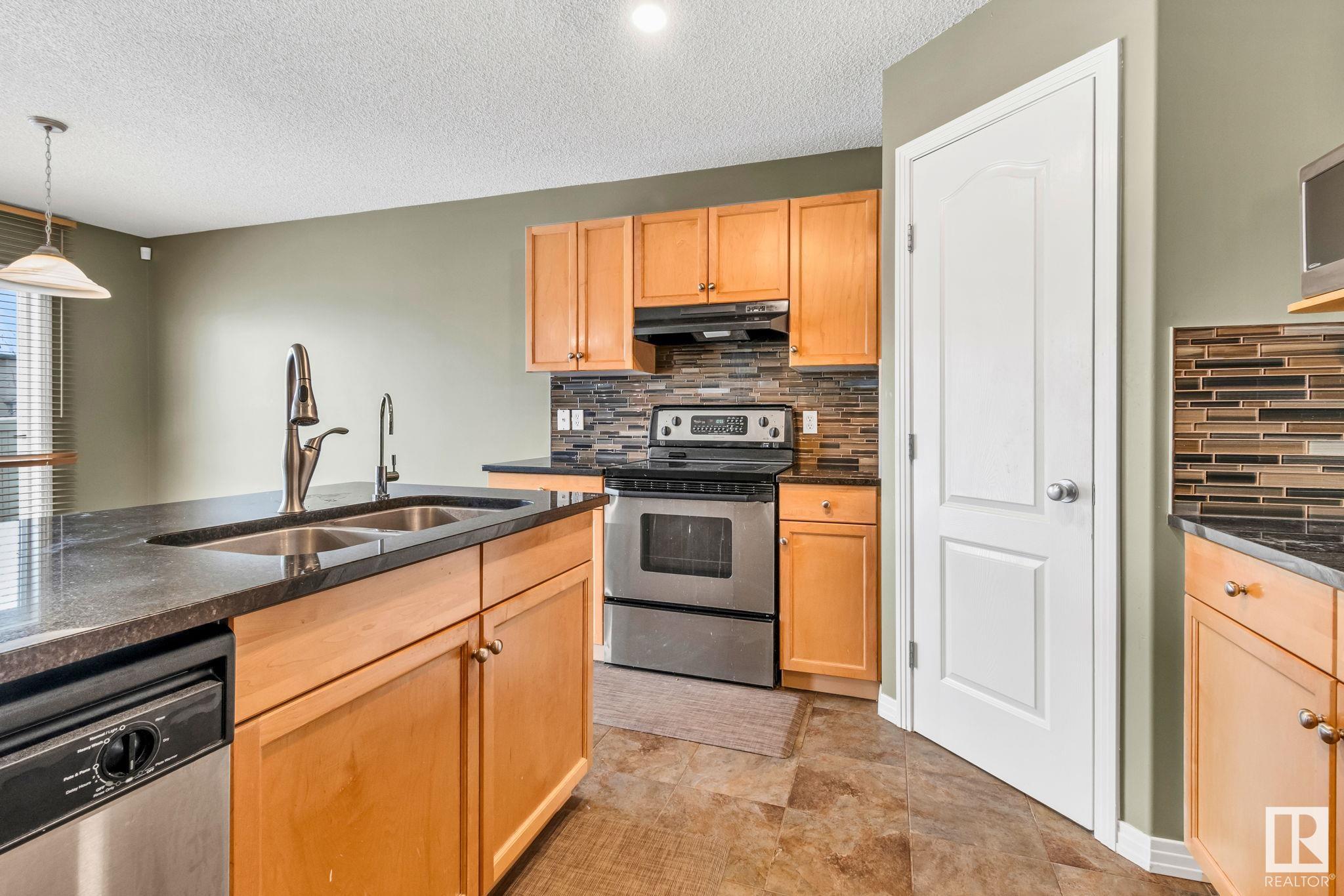      711 89 ST SW SW , Edmonton,  ,T6X 1B9 ;  Listing Number: MLS E4420323