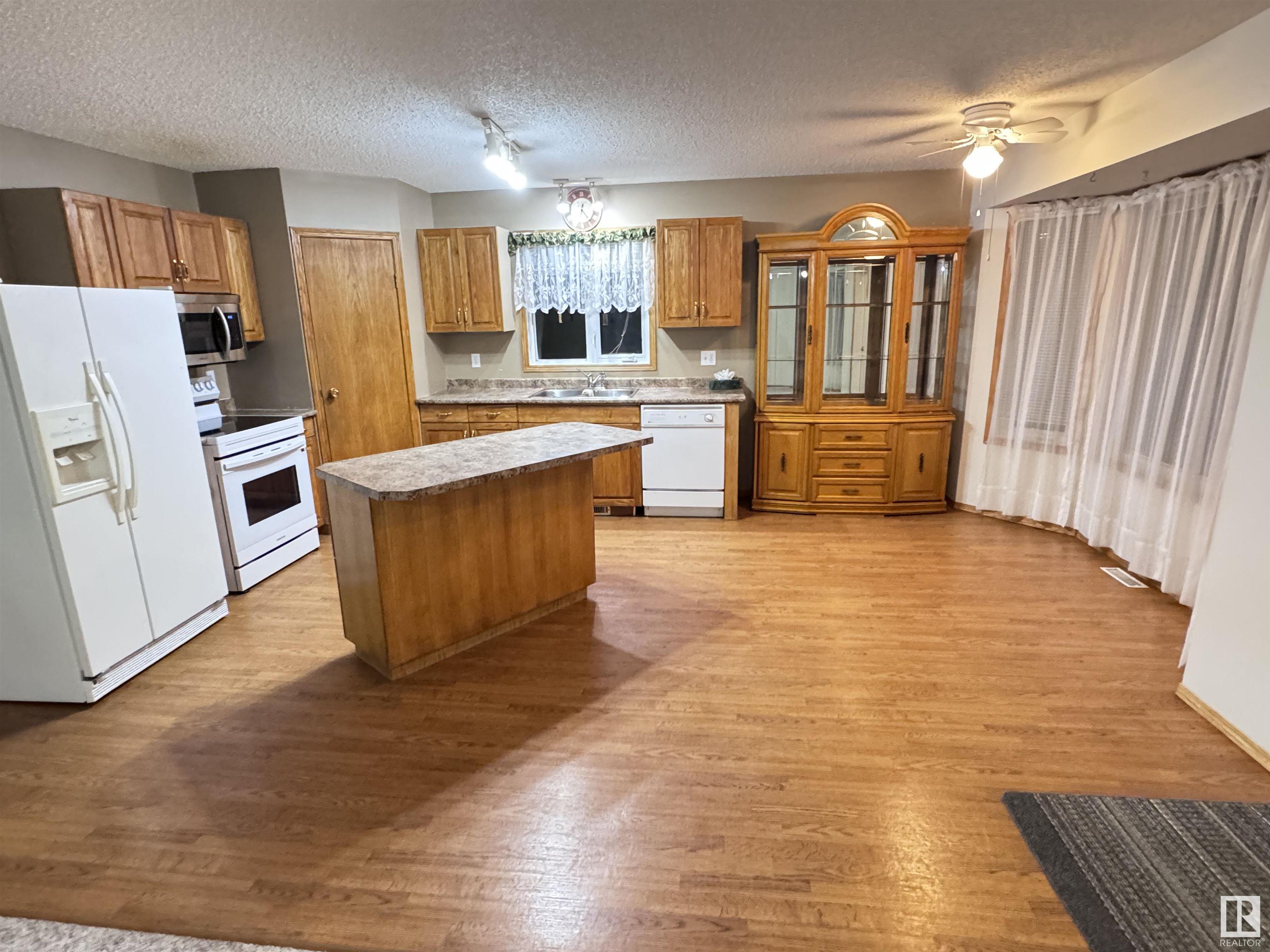      10240 104 ST , Westlock,  ,T7P 1V6 ;  Listing Number: MLS E4420339