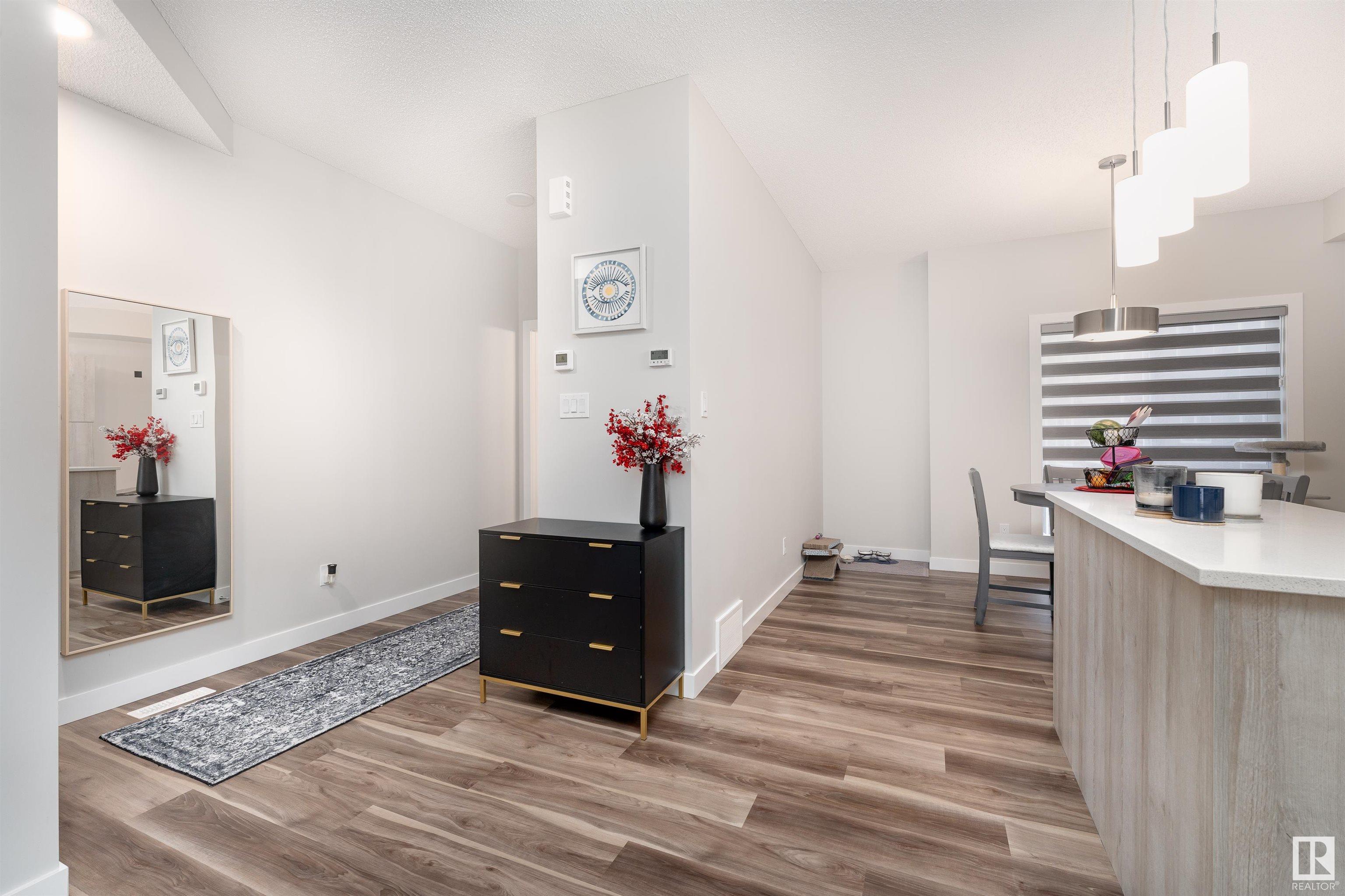      #17 979 CRYSTALLINA NERA WY NW , Edmonton,  ,T5Z 0S3 ;  Listing Number: MLS E4420340